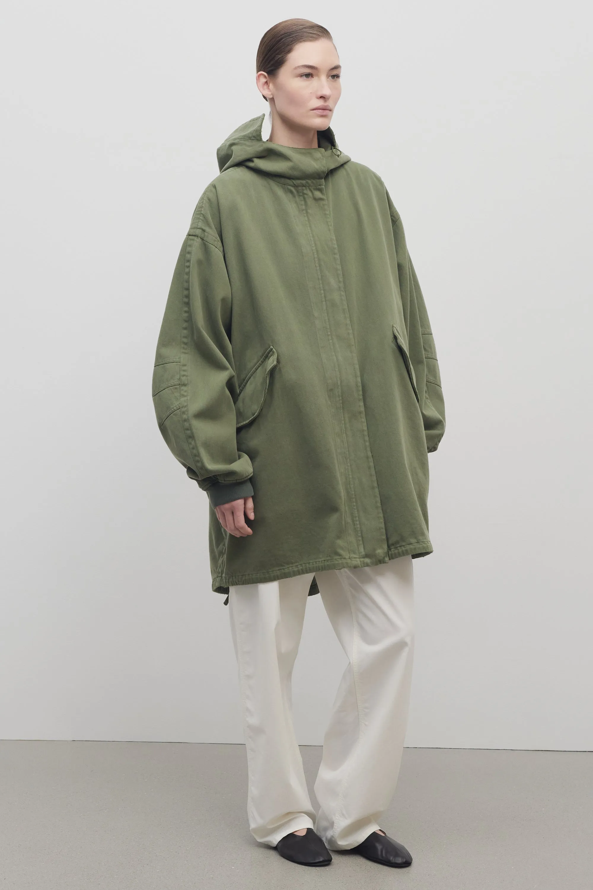ブルゾン 25ss THE ROW Kemet cotton parka 956W3954KKG Kemet Jacket Green in Cotton – The Row