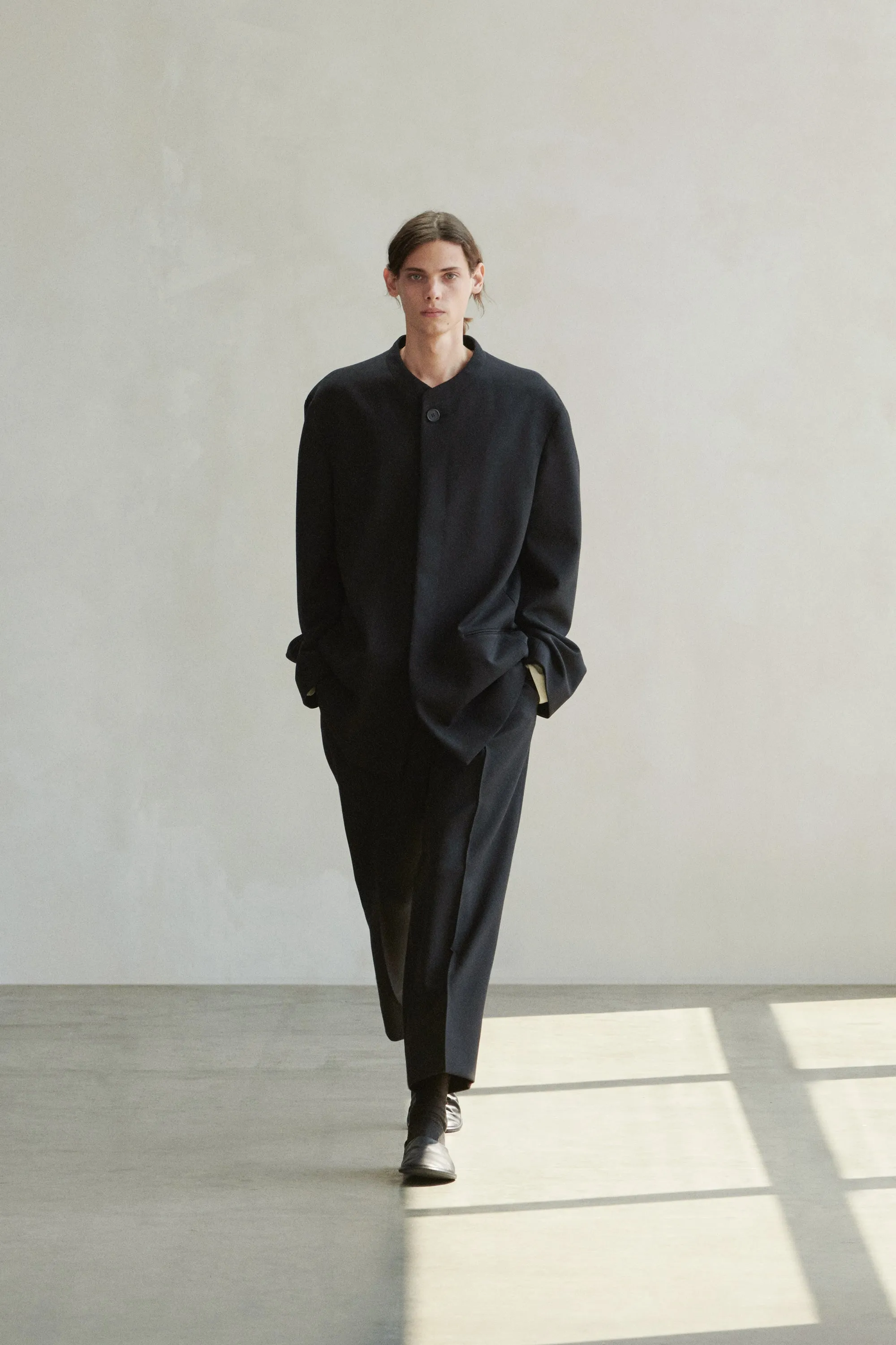 :: Spring 2022 :: Look 57 sold by The Row