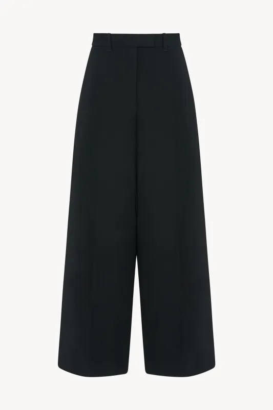 Casidia Pant made by The Row