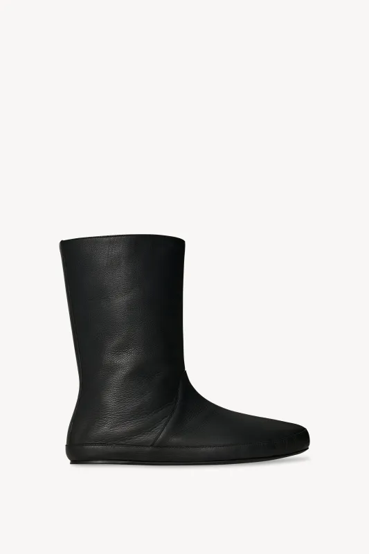 Toni Boot made by The Row
