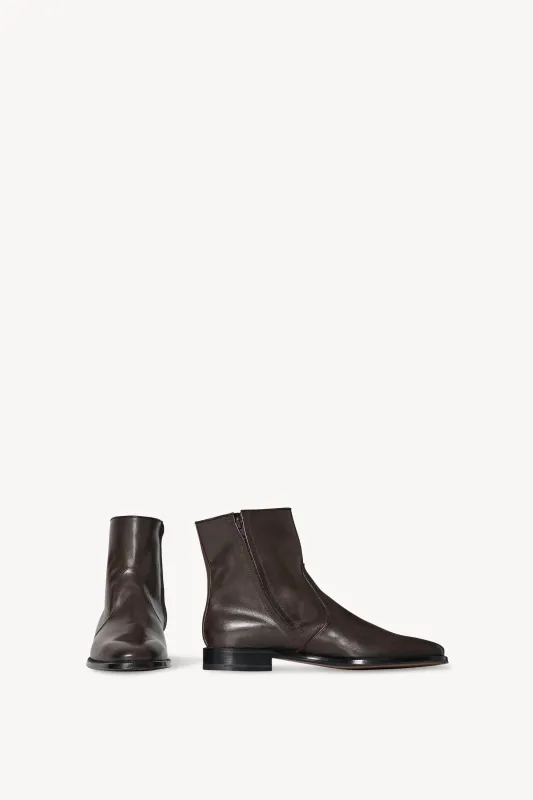 Oscar Boot made by The Row