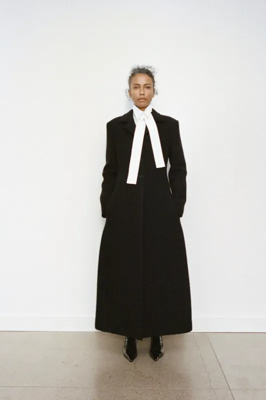 :: Women's Fall 2023 :: Look 27 sold by The Row