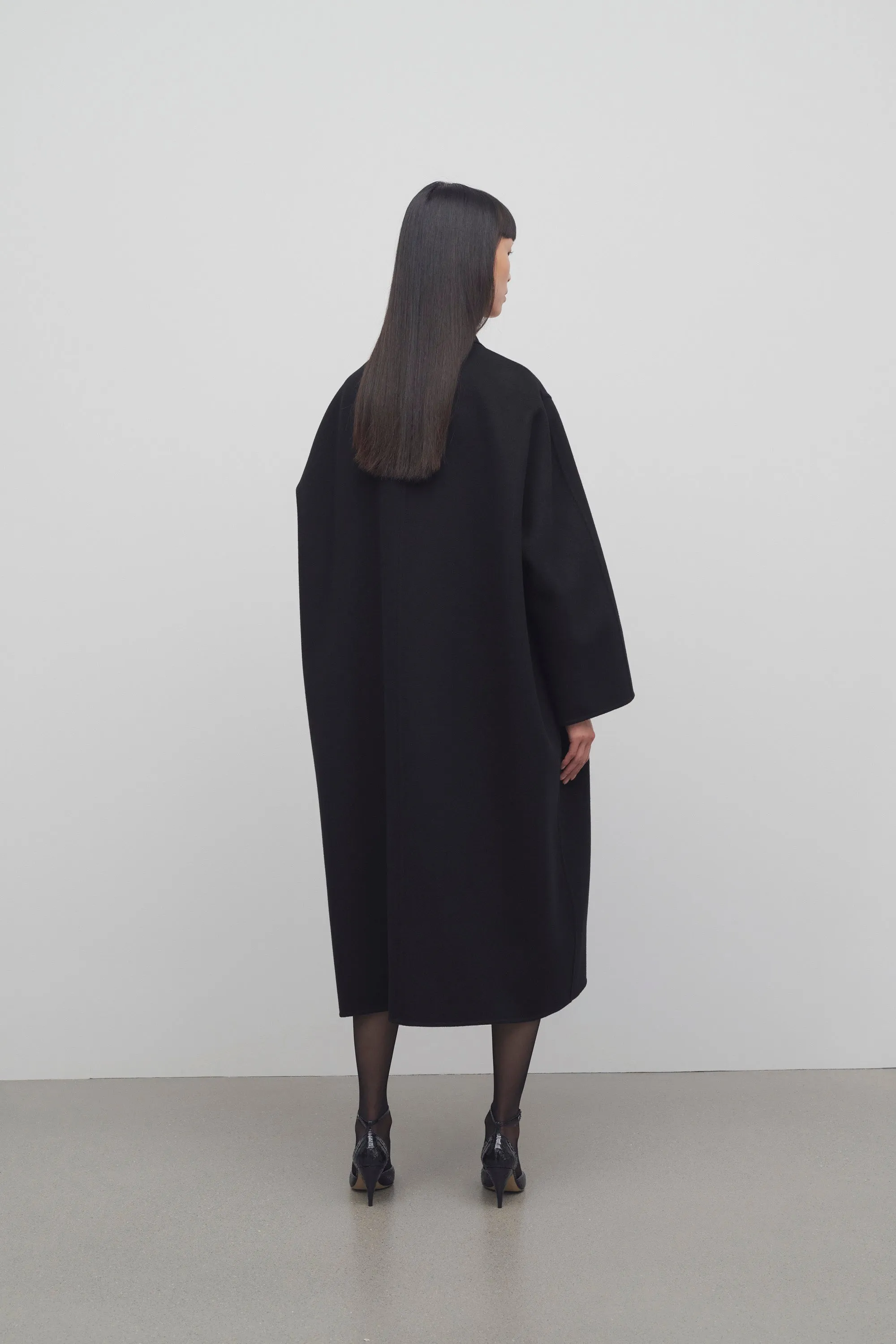 Gustaf Coat in Cashmere sold by The Row product image thumbnail 5