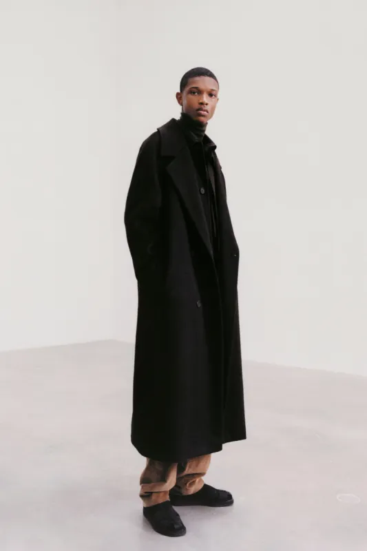:: Fall 2021 :: Look 18 sold by The Row