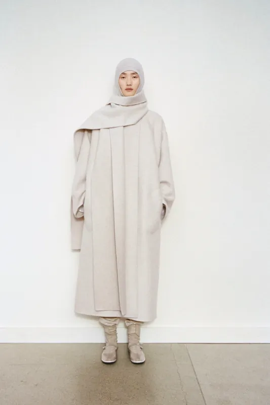 :: Women's Fall 2023 :: Look 22 sold by The Row