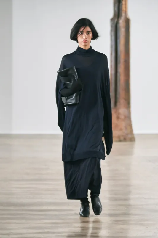 :: Fall 2020 :: Look 16 sold by The Row