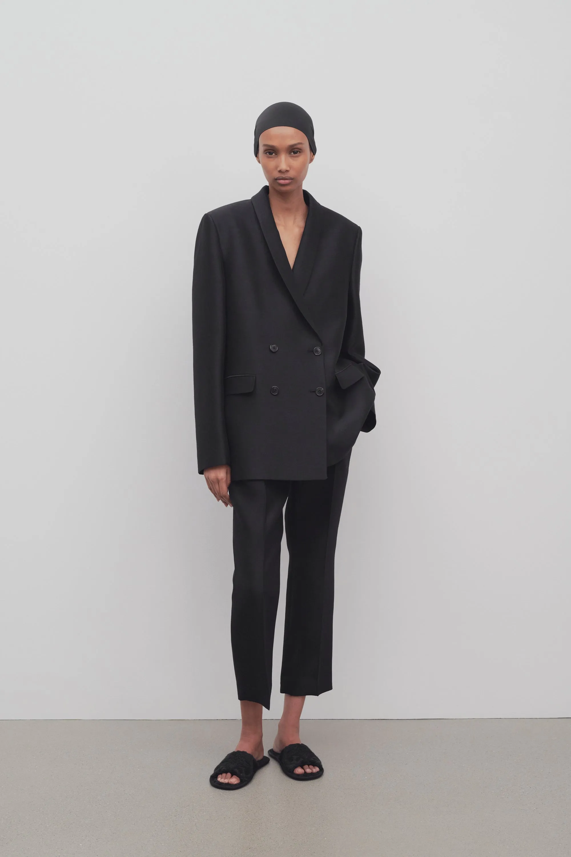 Etoile Pant in Wool and Silk sold by The Row product image thumbnail 3