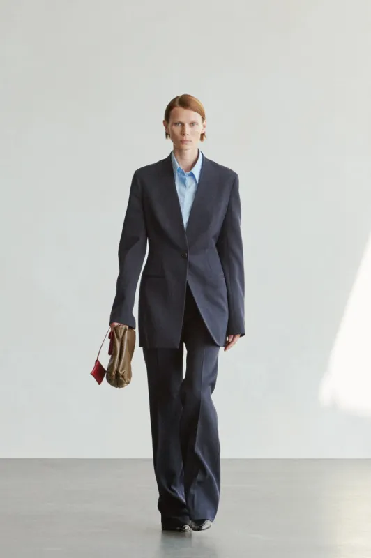 :: Spring 2022 :: Look 33 sold by The Row