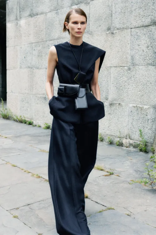 :: Summer 2022 :: Look 30 sold by The Row