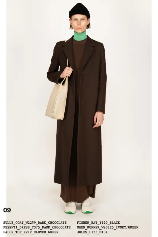:: Fall 2022 :: Look 9 sold by The Row
