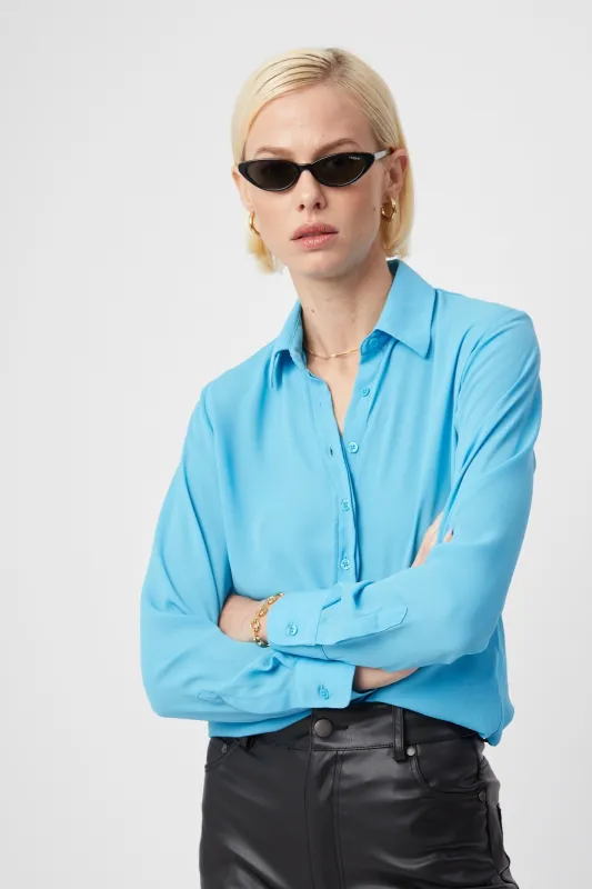 The Signature Shirt made by The Shirt by Rochelle Behrens