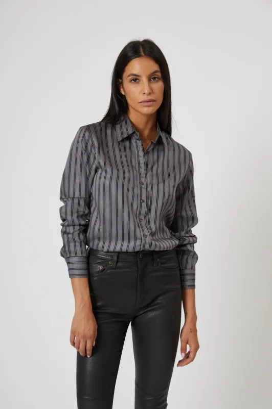 ジャケット [Alo Yoga] Pinstripe Daylight Button Down Long Sleeve Pinstripe Daylight Button Down Long Sleeve - Black/Titanium