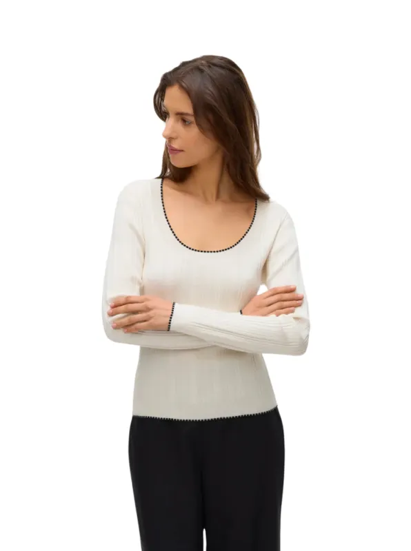 The Nina Long Sleeve Top by Vero Moda sold by therapy