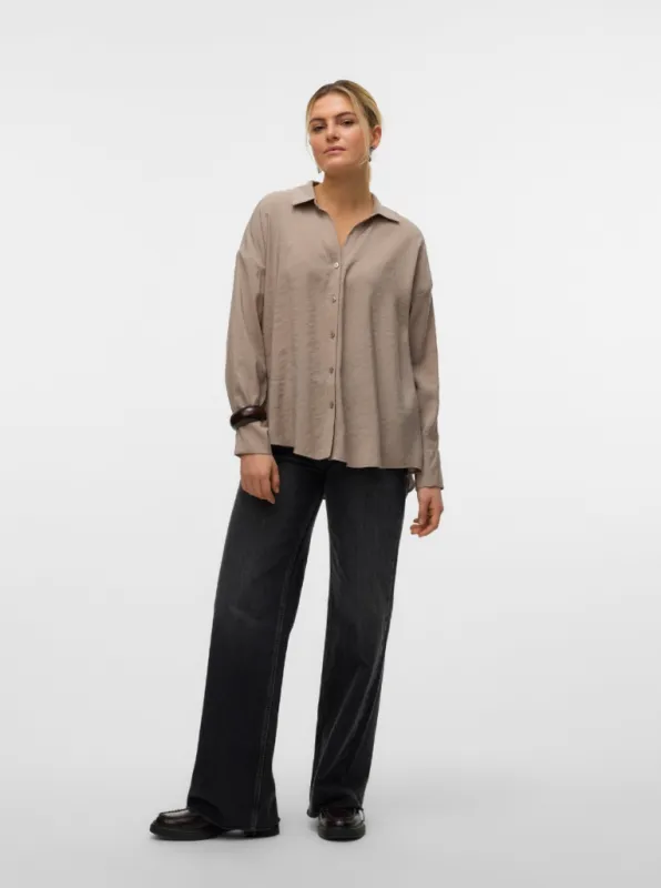 Queeny Oversized Shirt by Vero Moda made by therapy