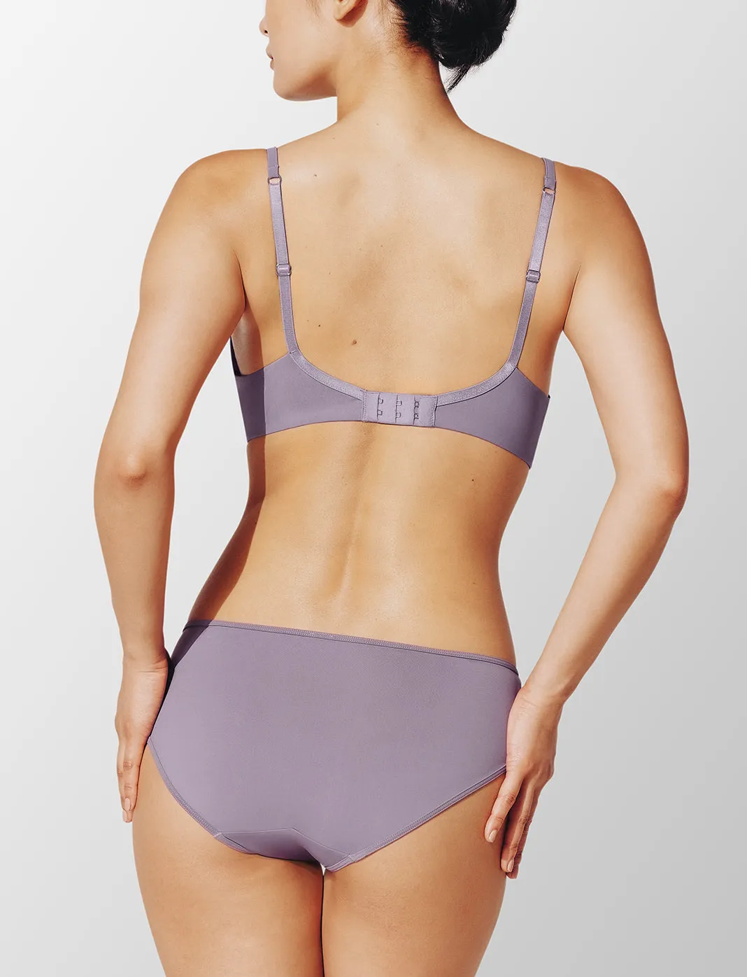 24/7® Classic Uplift Plunge Bra sold by ThirdLove product image thumbnail 4