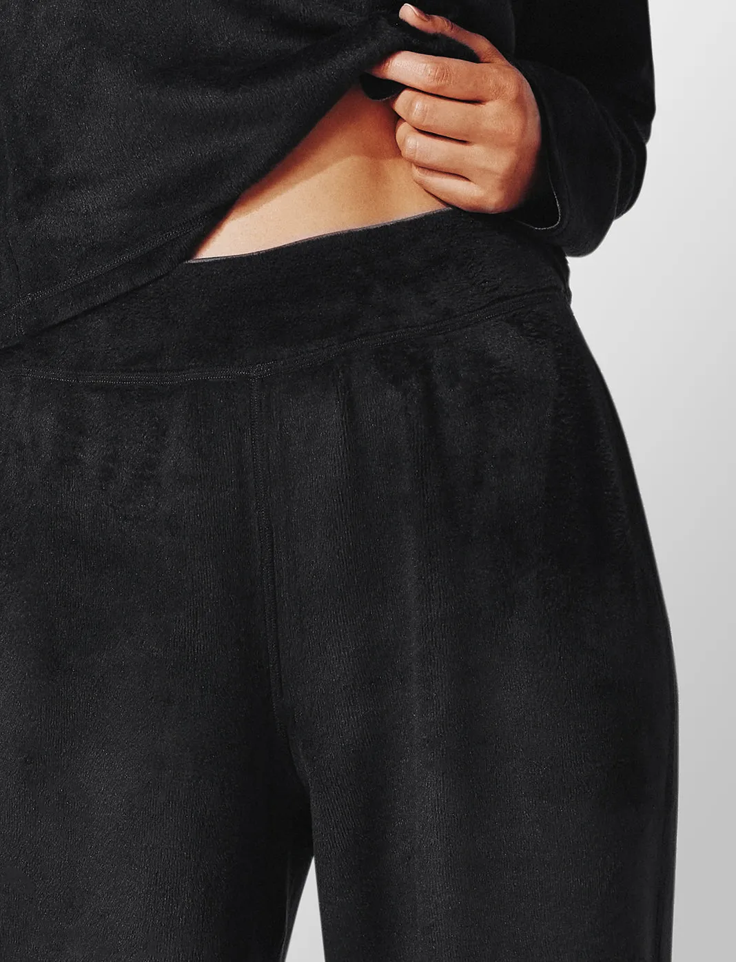 Cuddle Fleece Reversible Lounge Pants sold by ThirdLove product image thumbnail 5