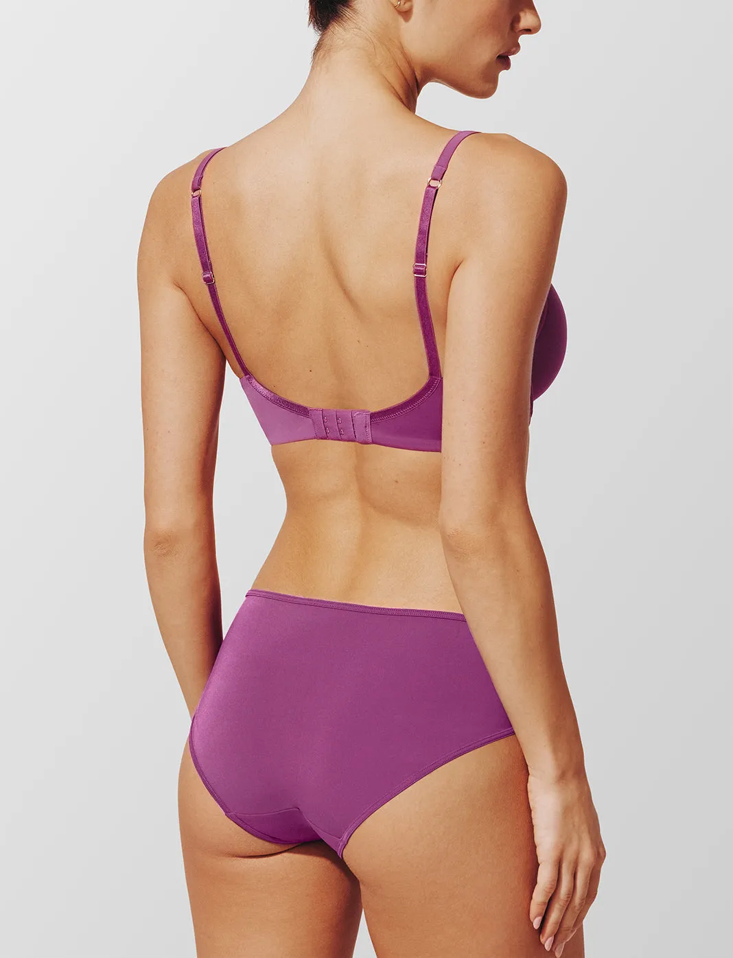 24/7® Classic Uplift Plunge Bra sold by ThirdLove product image thumbnail 4