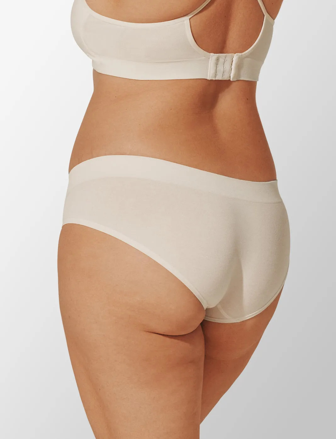 Seamless Cloud Cotton Hipster sold by ThirdLove product image thumbnail 2