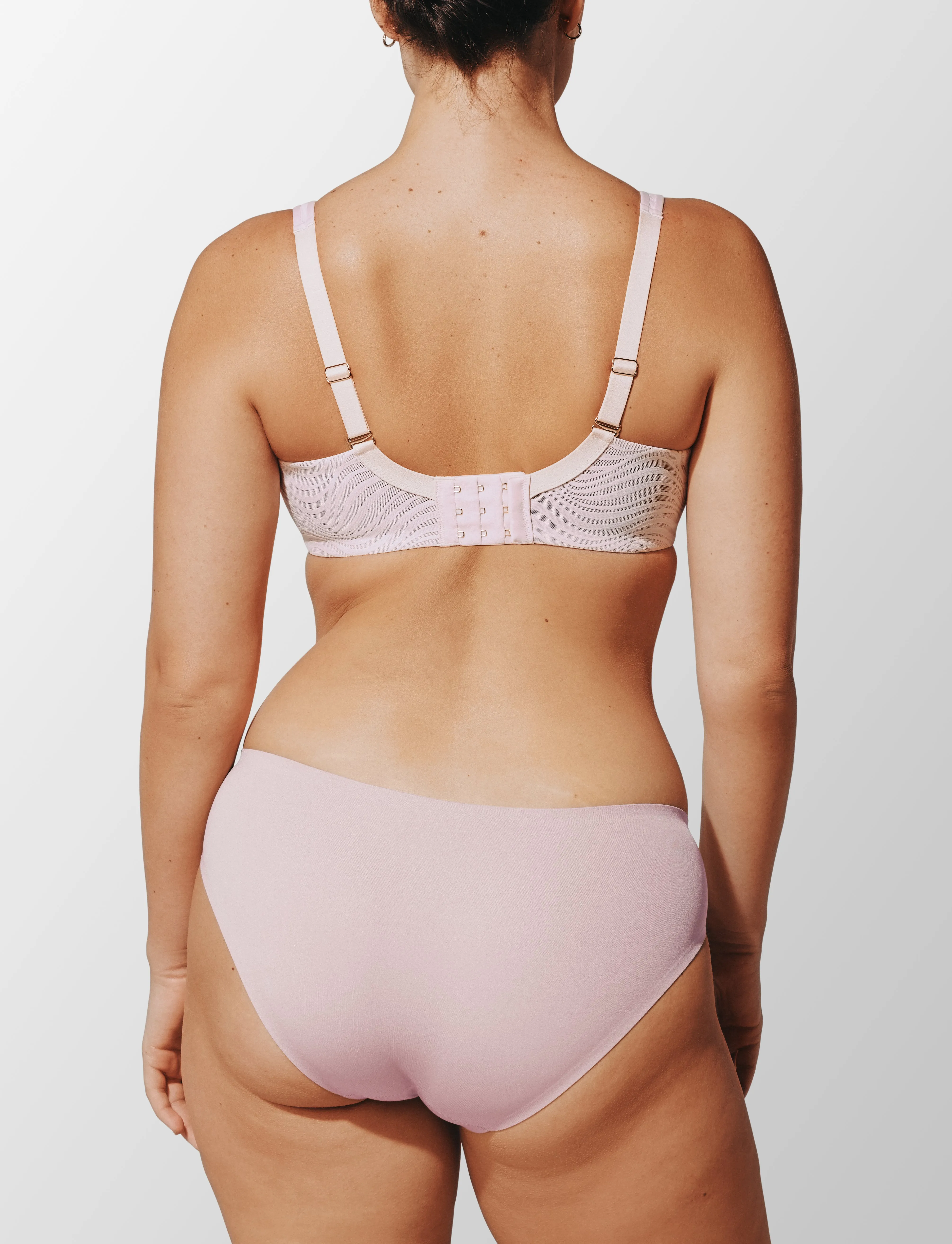 24/7® Classic Unlined Lace Minimizer sold by ThirdLove product image thumbnail 4