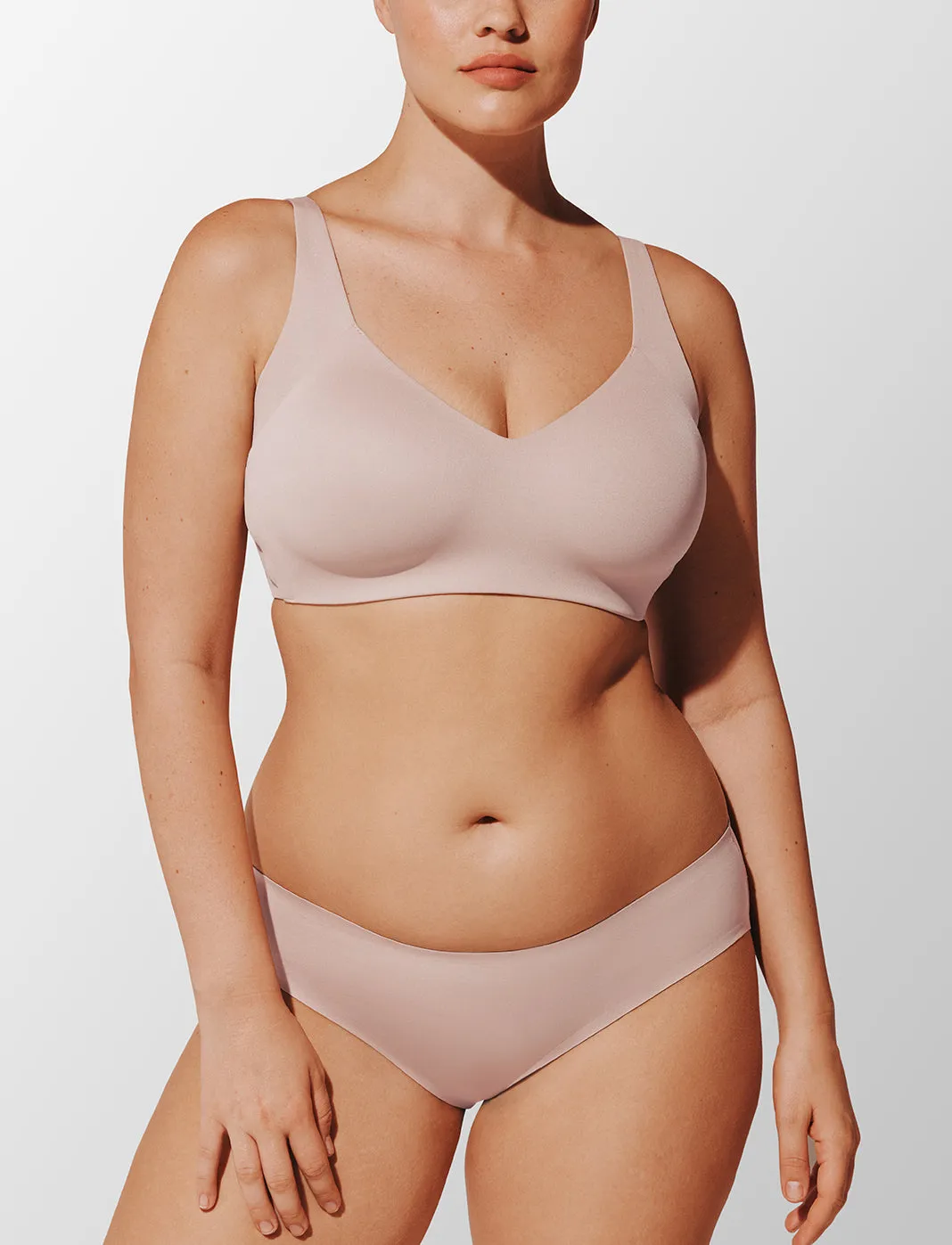 ComfortStretch Smoothing Wireless Bra sold by ThirdLove product image thumbnail 2