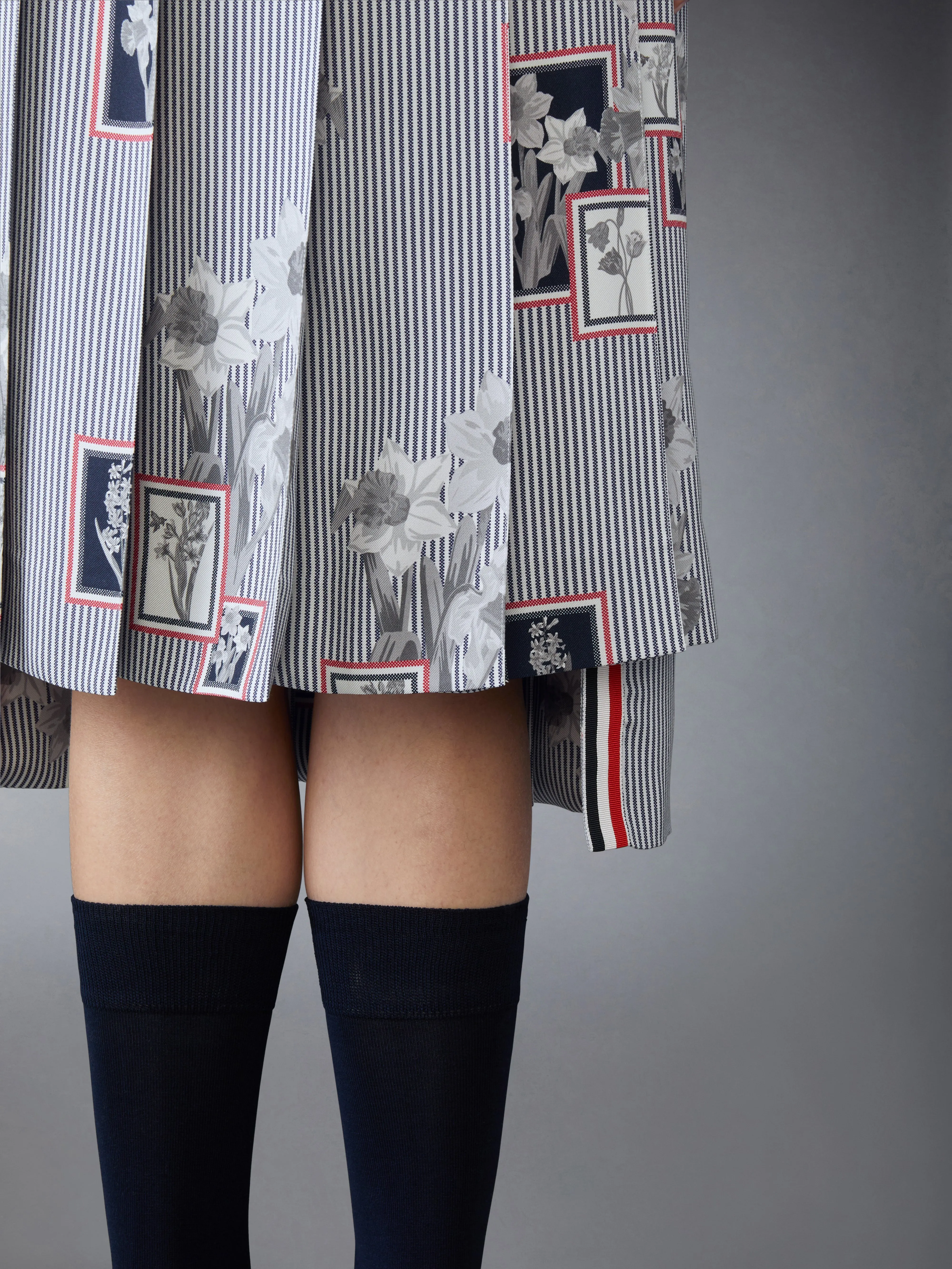 CLASSIC SILK TWILL FRAMED FLORAL PLEATED SKIRT sold by Thom Browne product image thumbnail 5