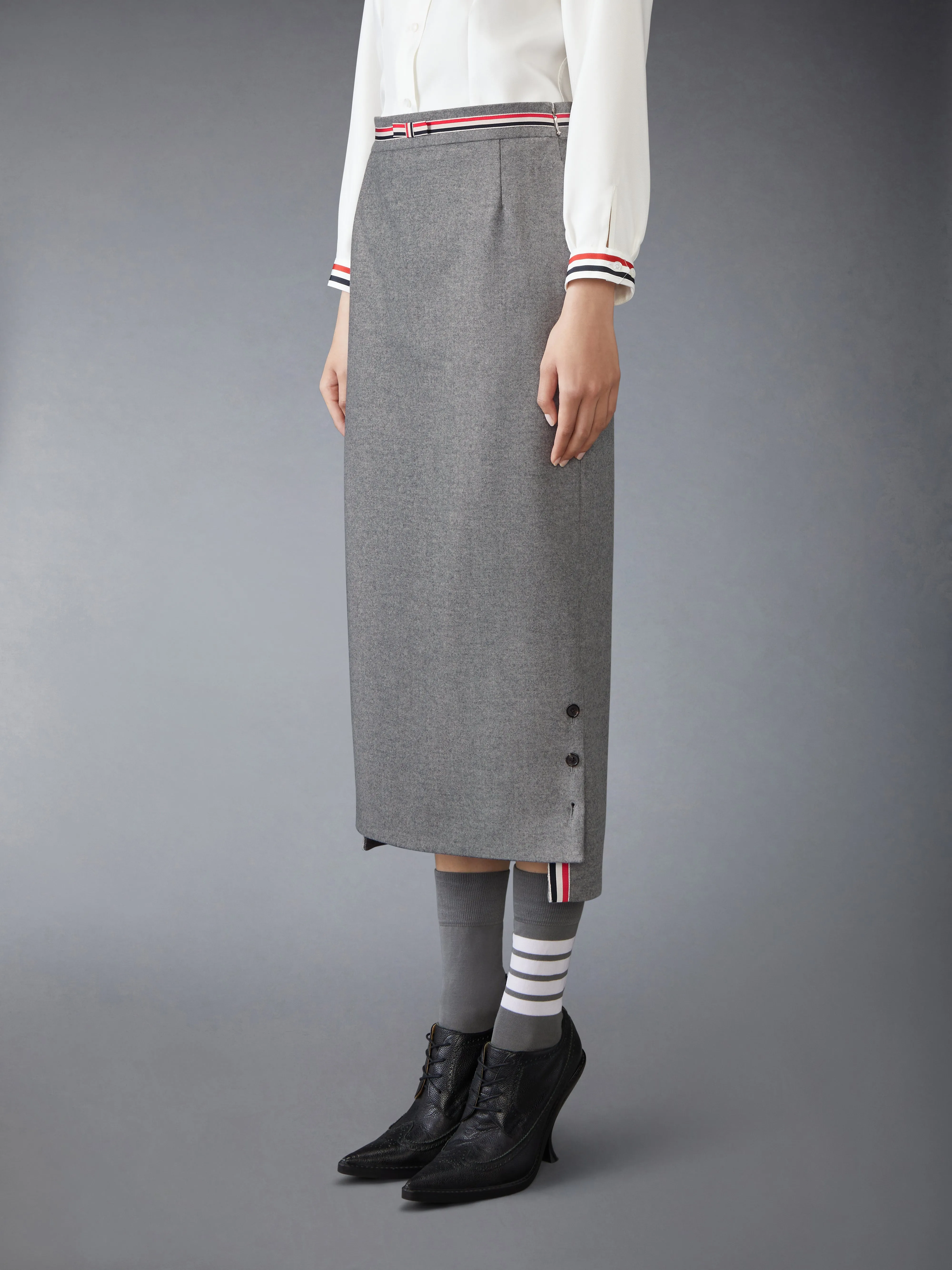 WOOL FLANNEL BOW SKIRT sold by Thom Browne product image thumbnail 2