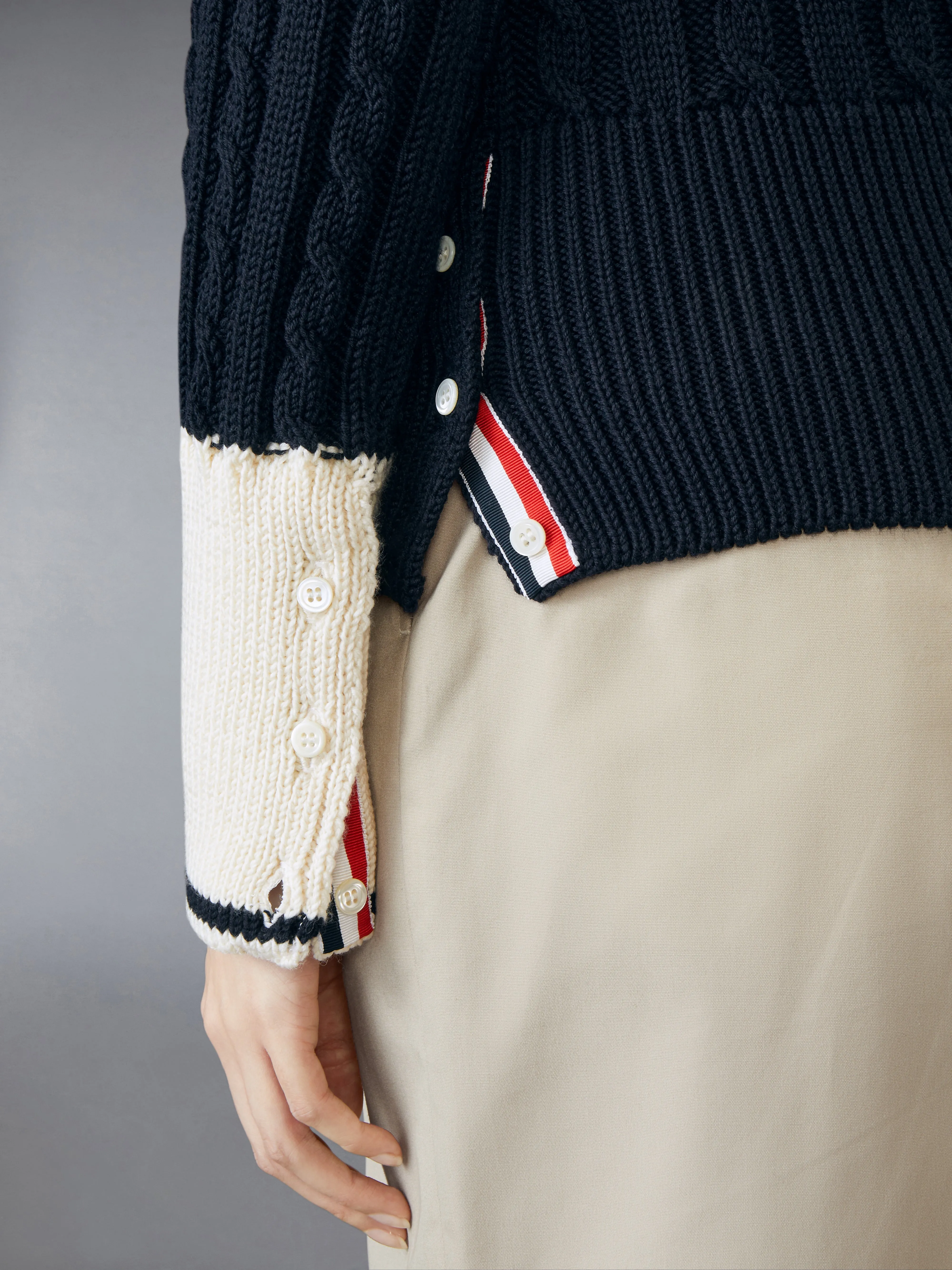 CLASSIC MERINO WOOL V NECK PULLOVER sold by Thom Browne product image thumbnail 4