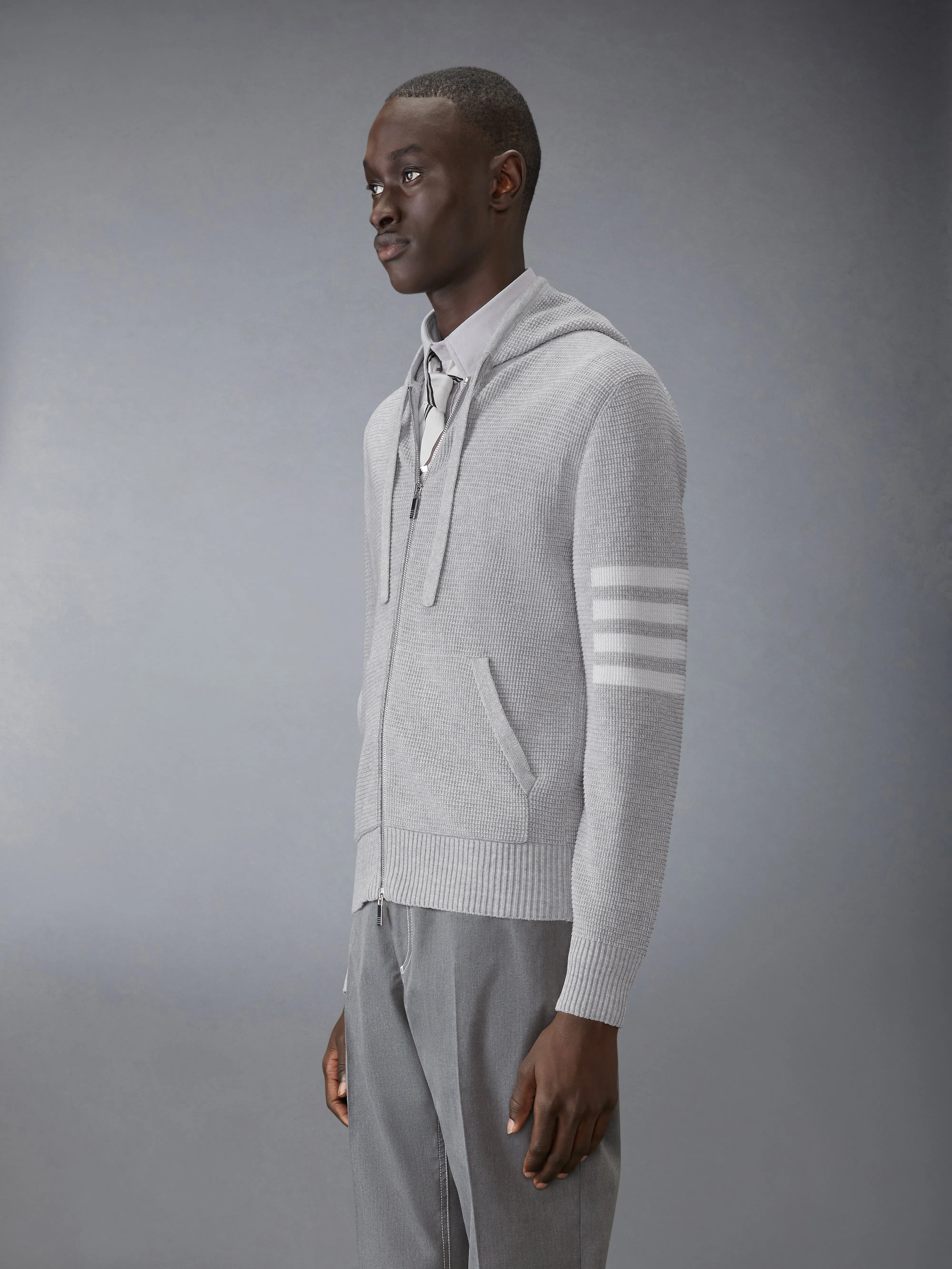 LINEN COTTON 4-BAR RELAXED FIT HOODIE sold by Thom Browne product image thumbnail 2