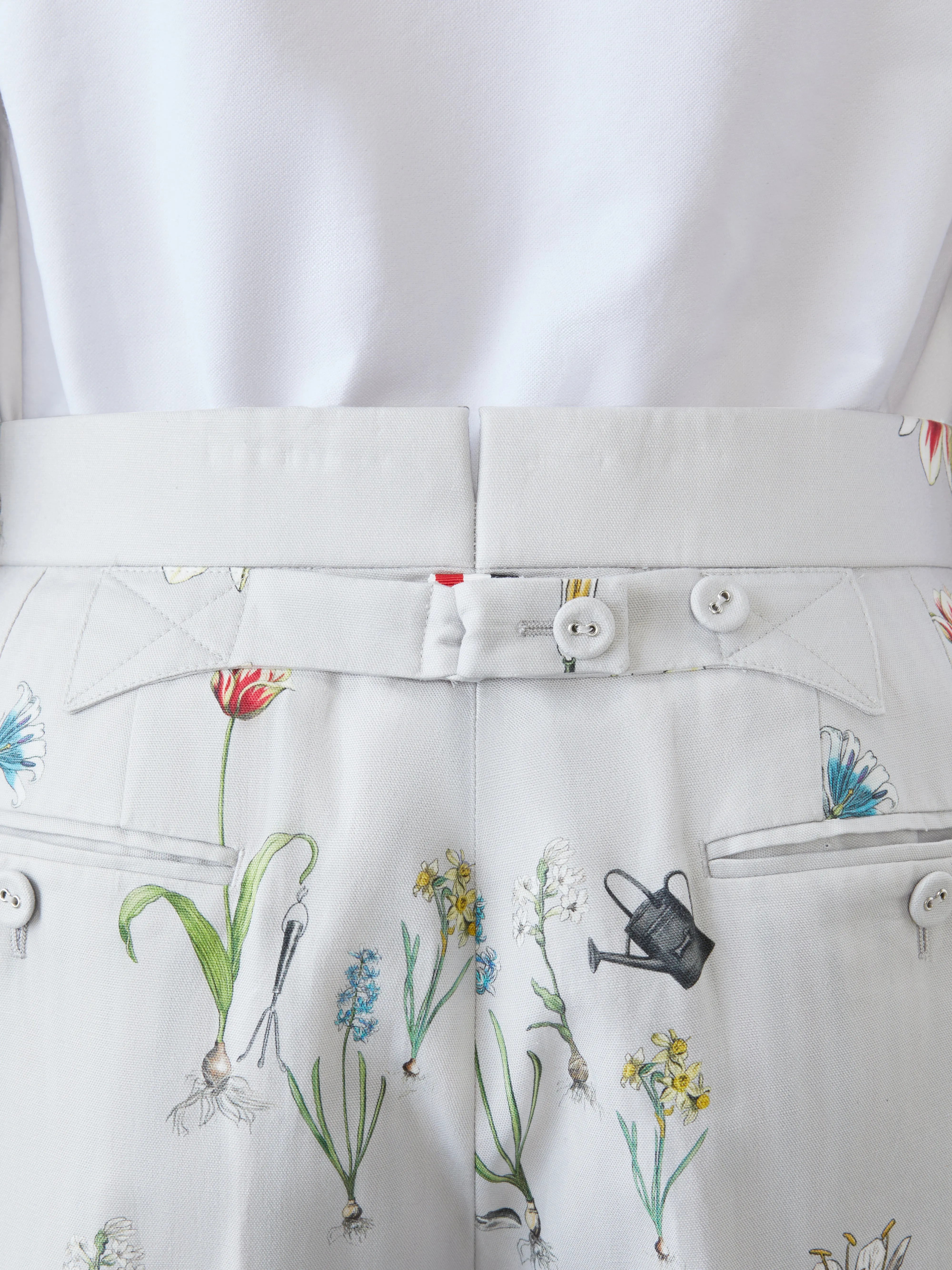 COTTON LINEN BOTANICAL BACKSTRAP SHORTS sold by Thom Browne product image thumbnail 4