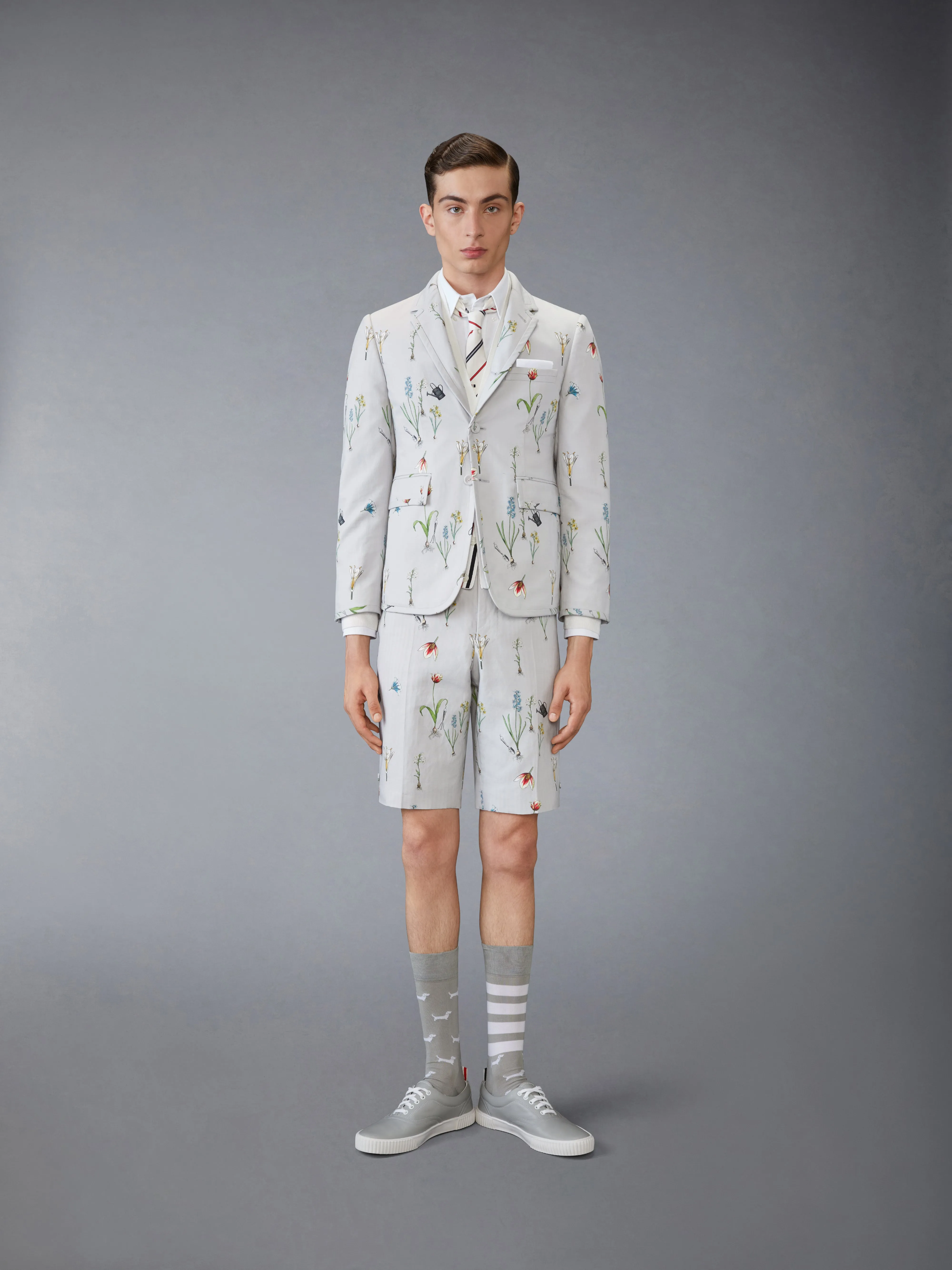 COTTON LINEN BOTANICAL BACKSTRAP SHORTS sold by Thom Browne product image thumbnail 3