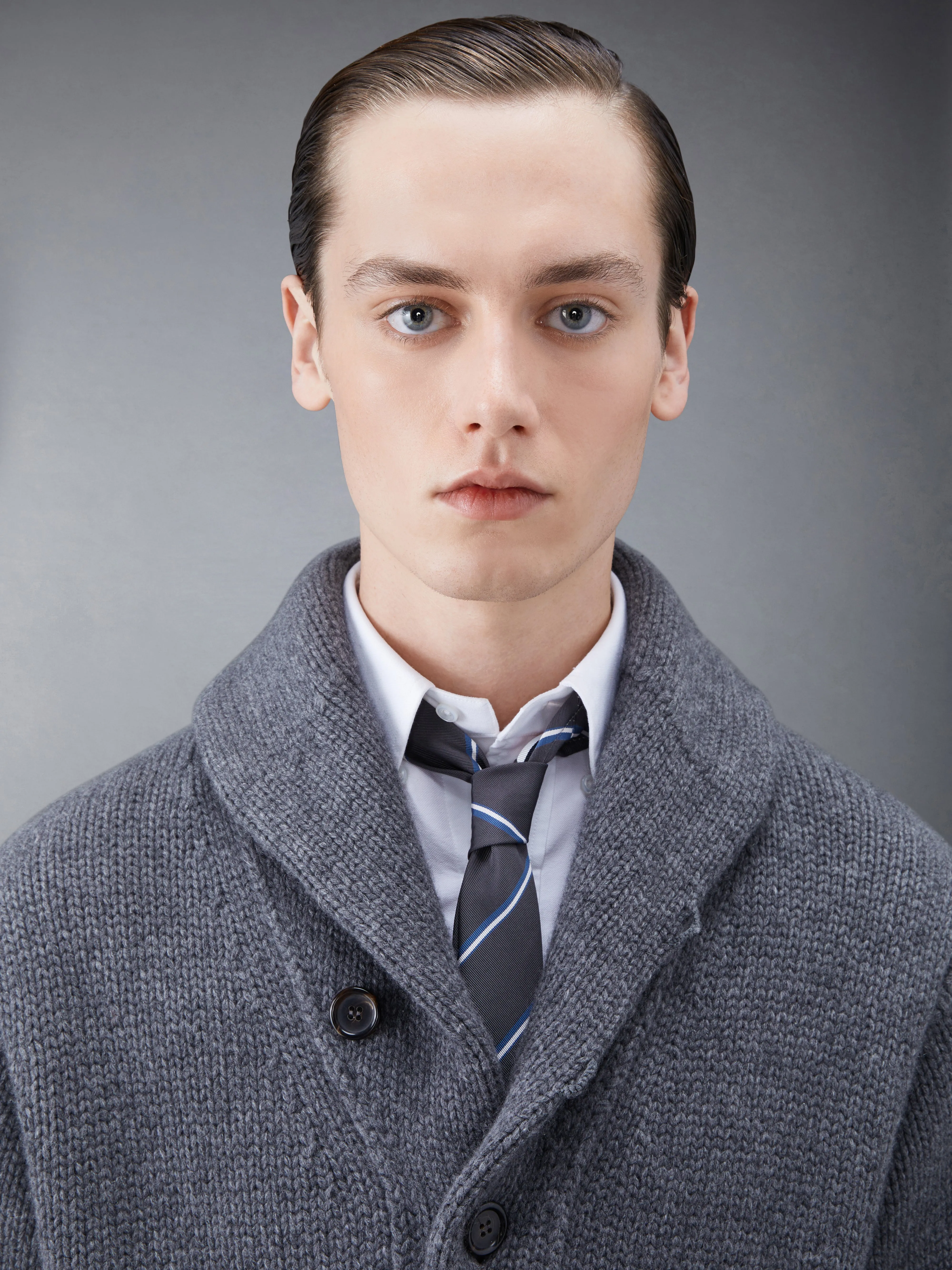 Super Chunky Cashmere Jersey Shawl Collar Cardigan sold by Thom Browne product image thumbnail 5