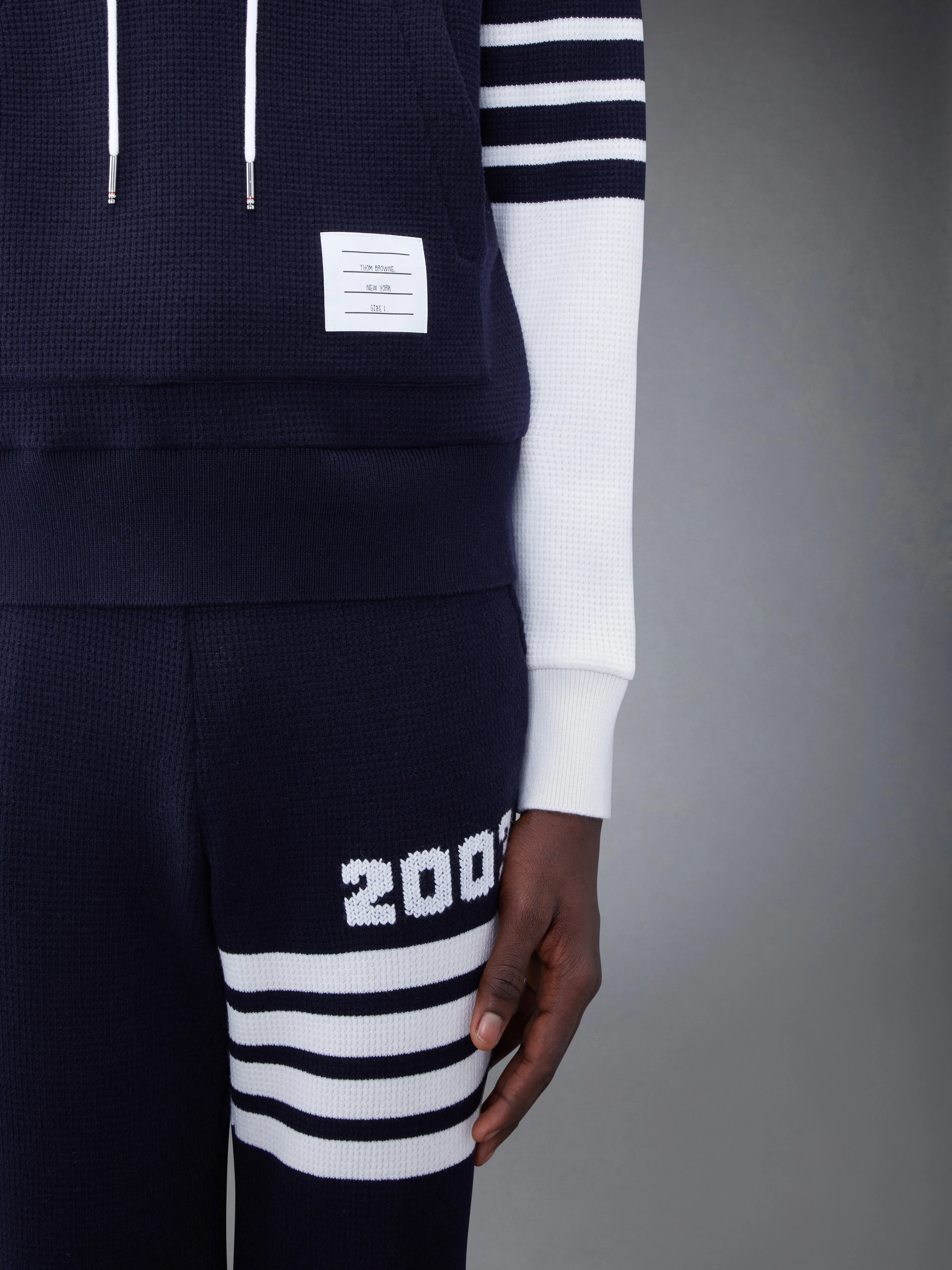 CASHMERE WAFFLE 2003 4-BAR HOODIE sold by Thom Browne product image thumbnail 5