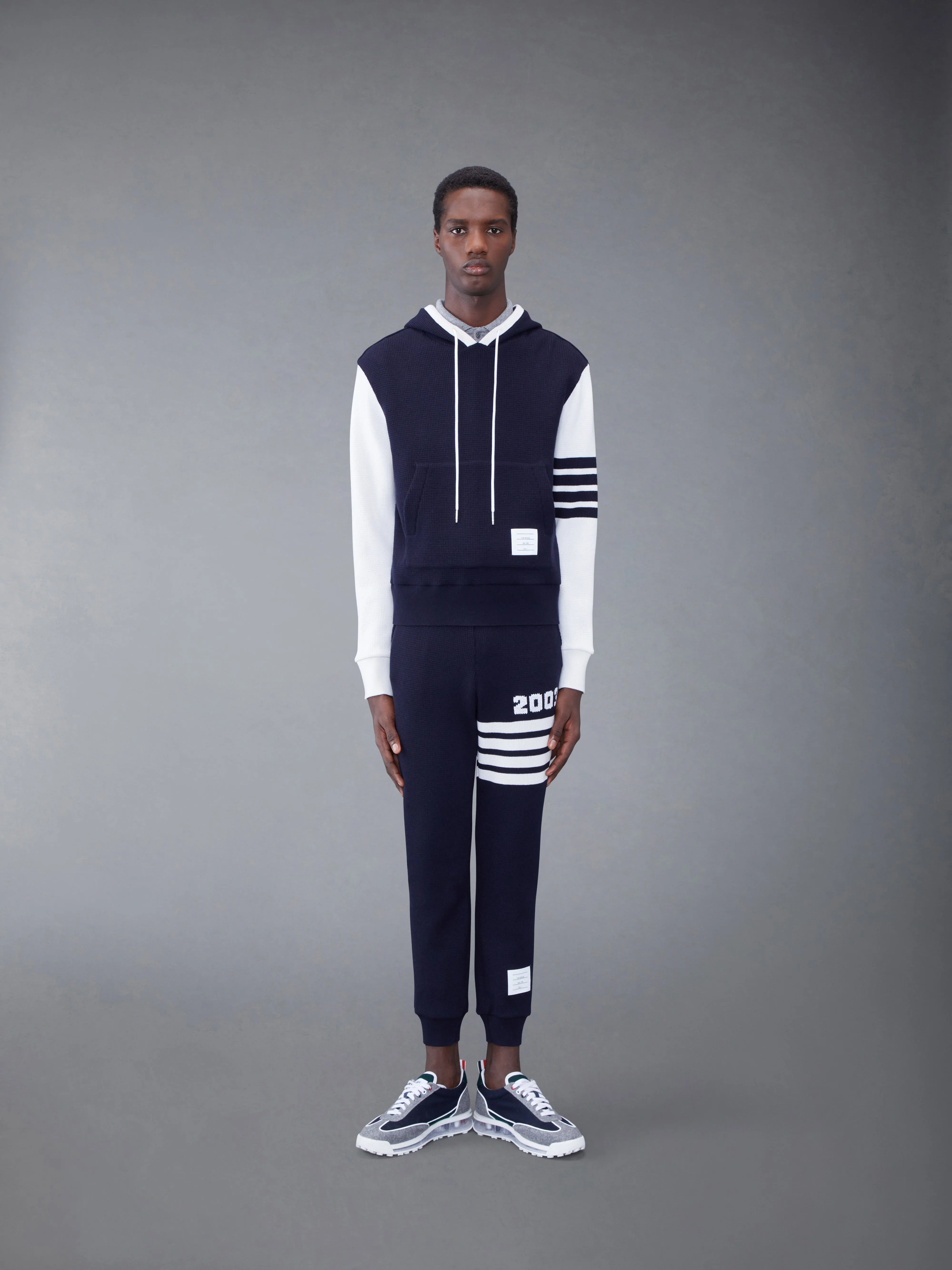 CASHMERE WAFFLE 2003 4-BAR HOODIE sold by Thom Browne product image thumbnail 3