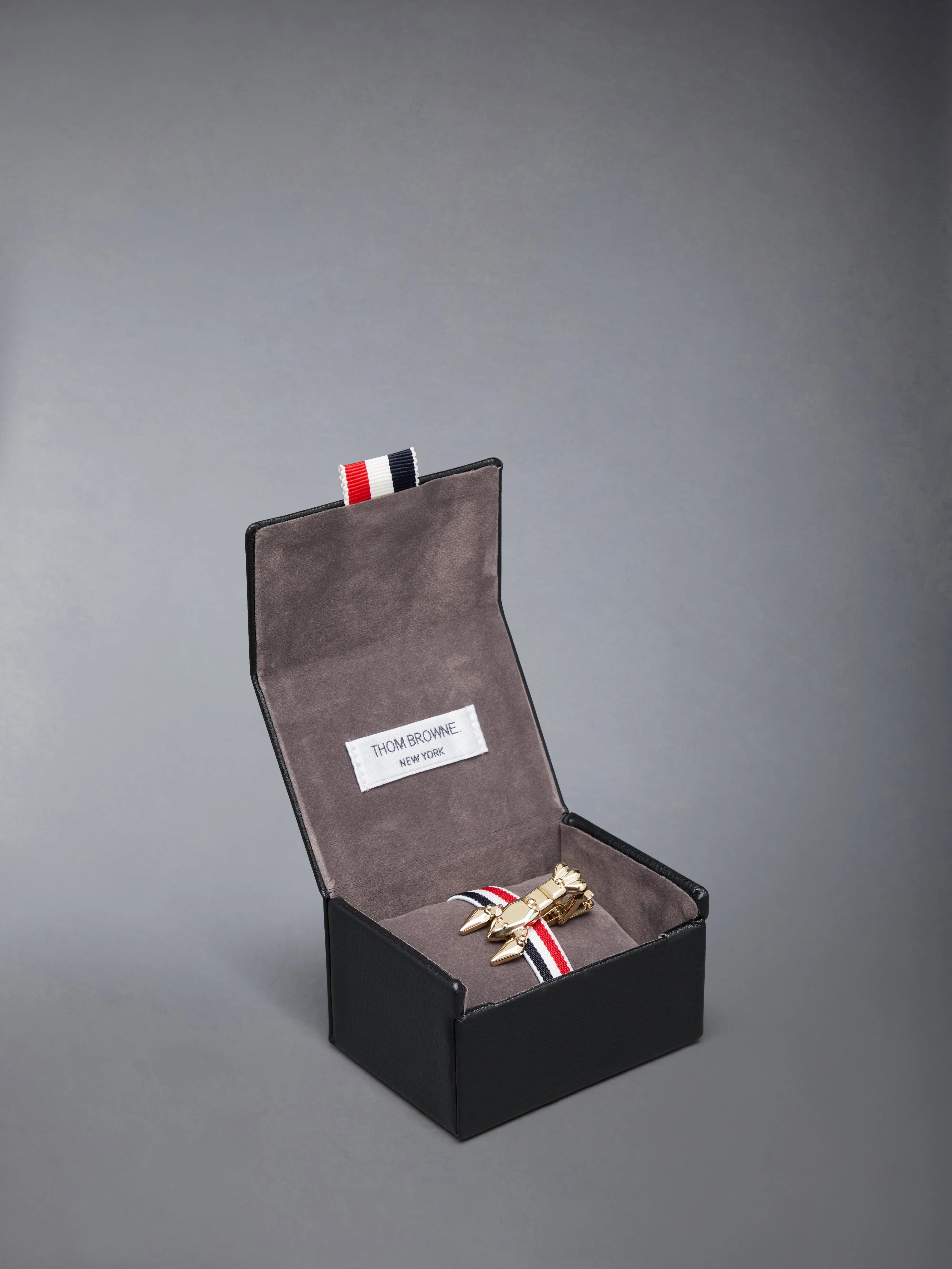 BRASS LOBSTER TIE BAR sold by Thom Browne product image thumbnail 4