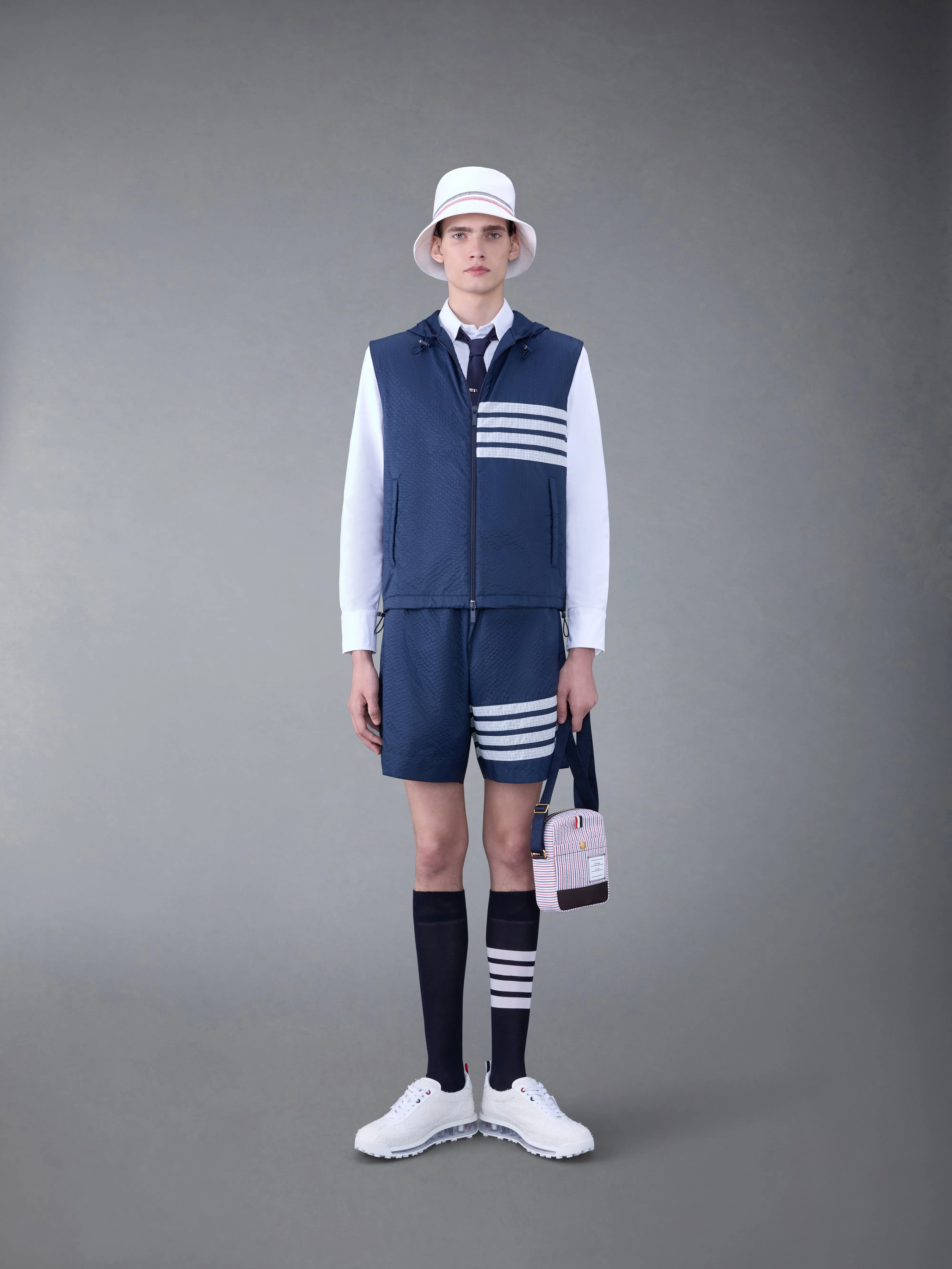 ULTRALIGHT RIPSTOP 4-BAR HOODED VEST sold by Thom Browne product image thumbnail 3