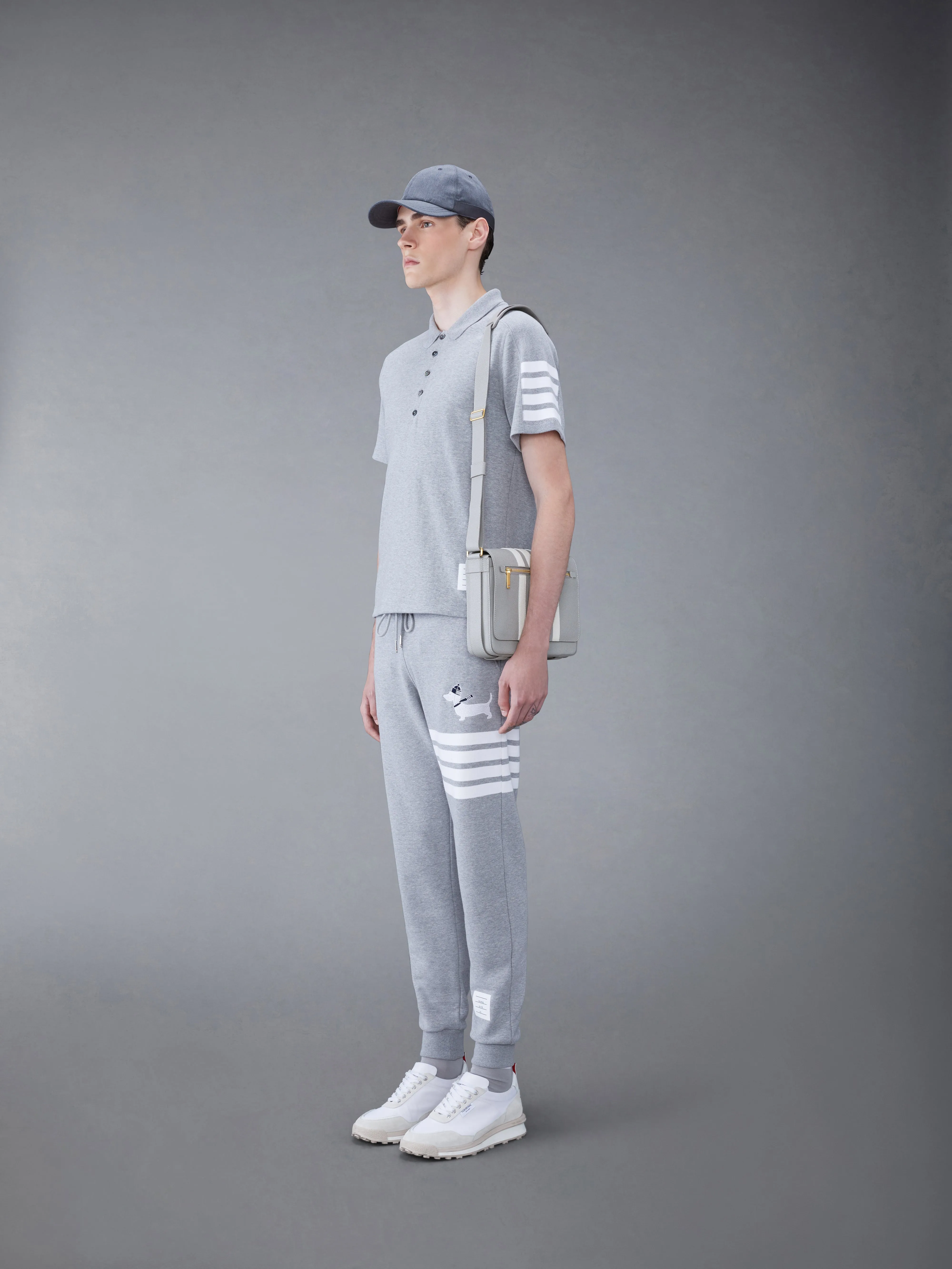 PEBBLE GRAIN 4-BAR REPORTER BAG sold by Thom Browne product image thumbnail 4