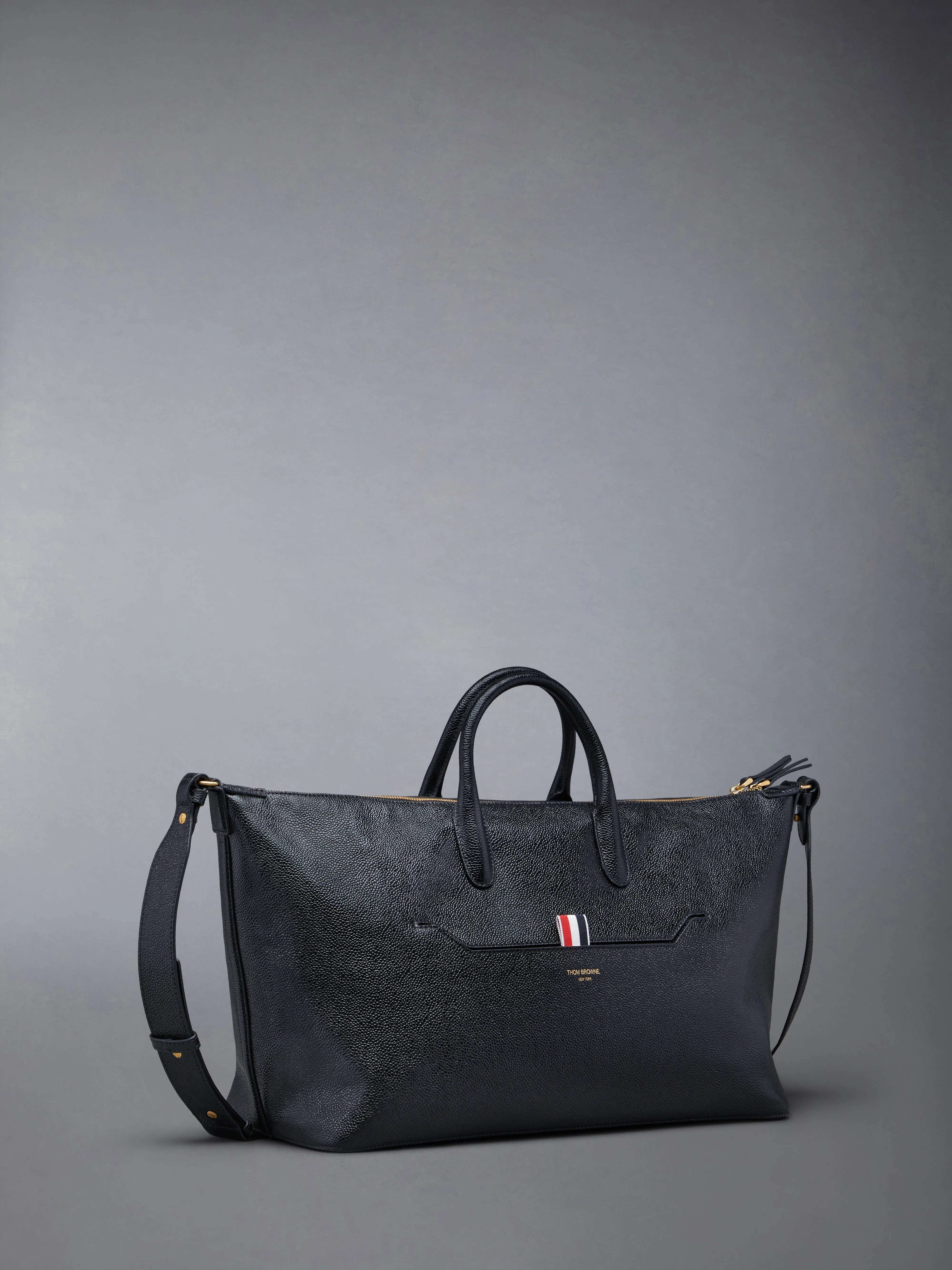 PEBBLE GRAIN MEDIUM DUFFLE sold by Thom Browne product image thumbnail 2