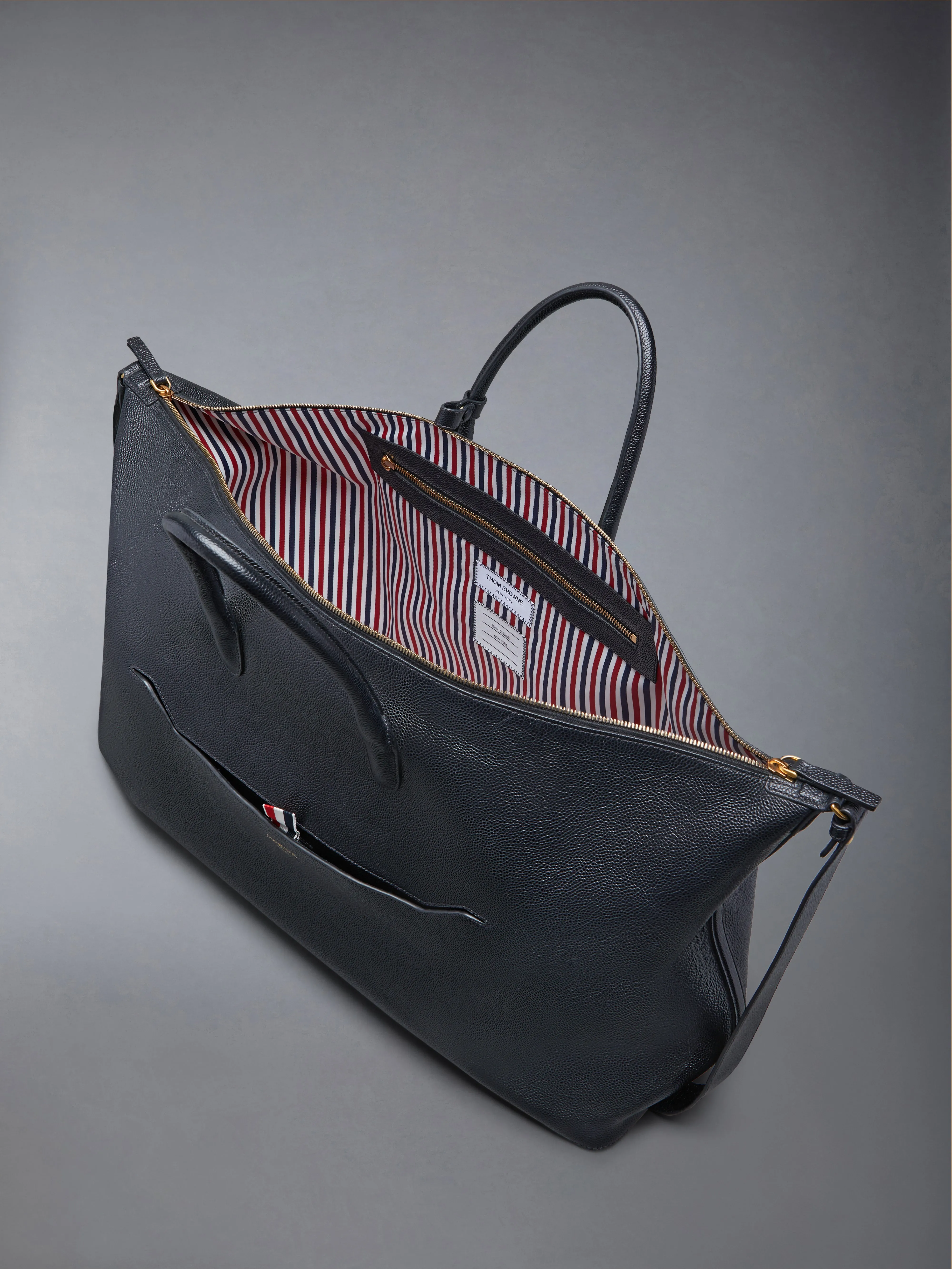 PEBBLE GRAIN DUFFLE sold by Thom Browne product image thumbnail 5
