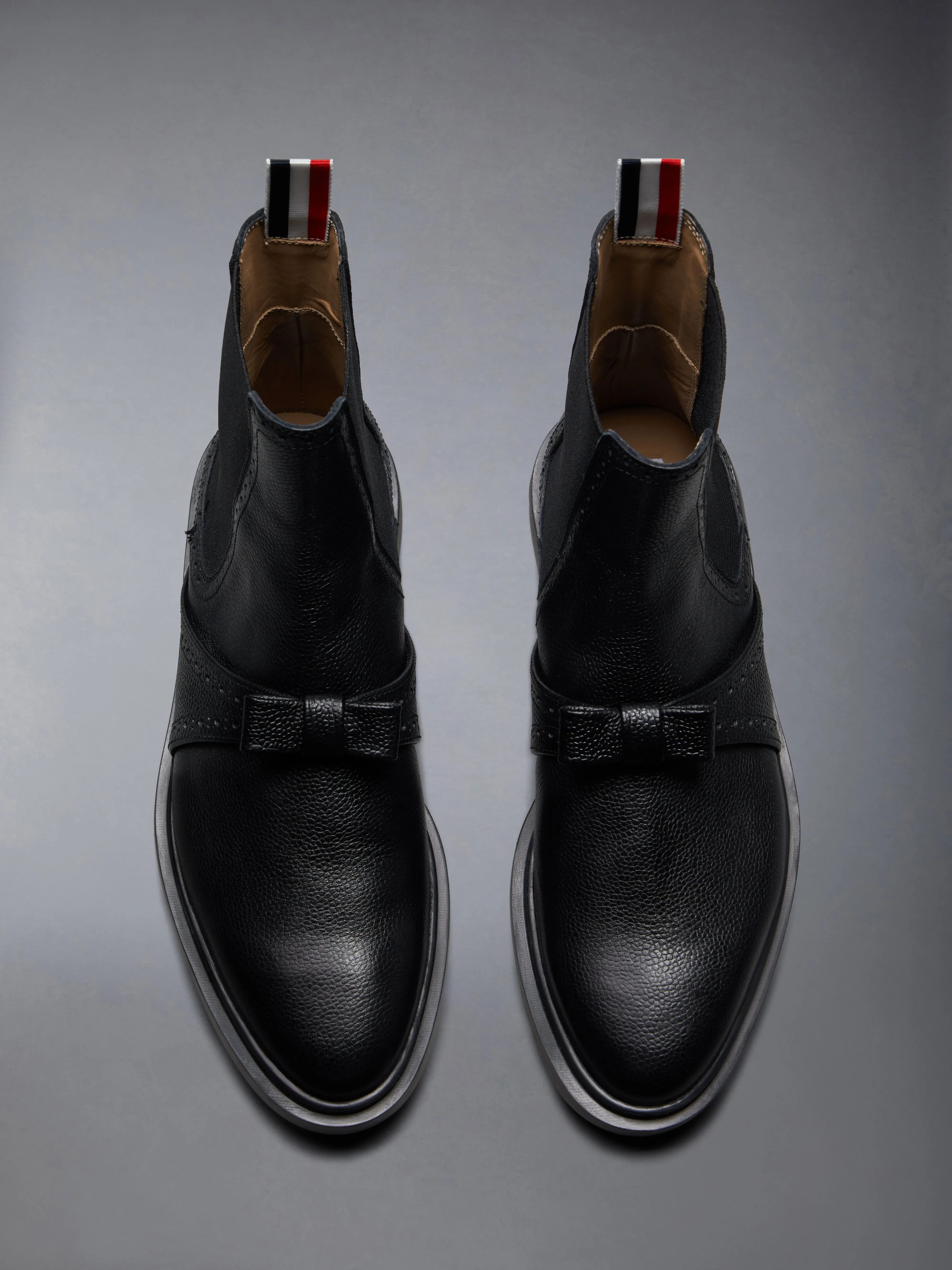 PEBBLE GRAIN LIGHTWEIGHT RUBBER SOLE BROGUED BOW CHELSEA BOOTS sold by Thom Browne product image thumbnail 5