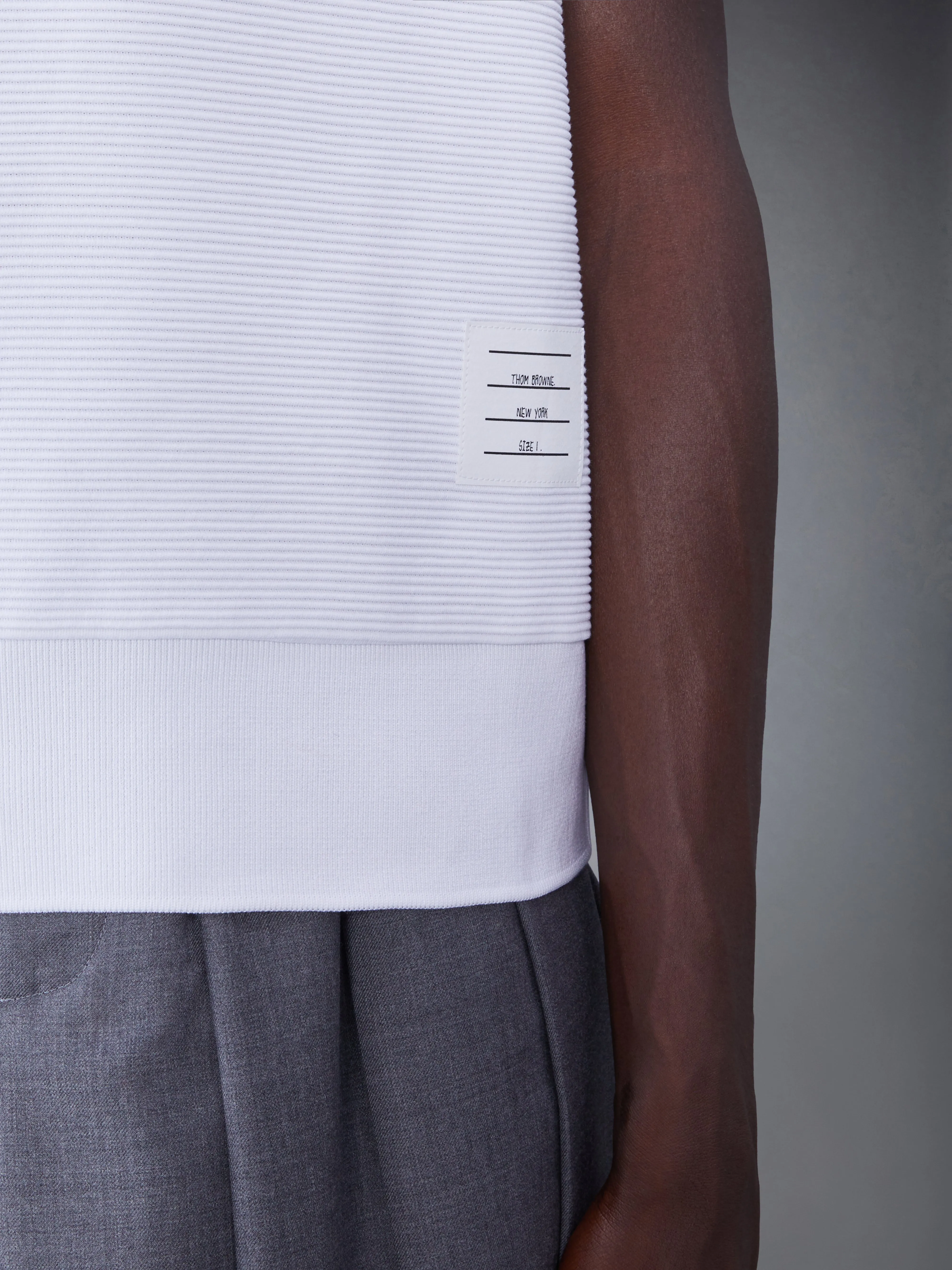 COTTON OTTOMAN RIB 4-BAR SADDLE SHORT SLEEVE SWEATSHIRT sold by Thom Browne product image thumbnail 4