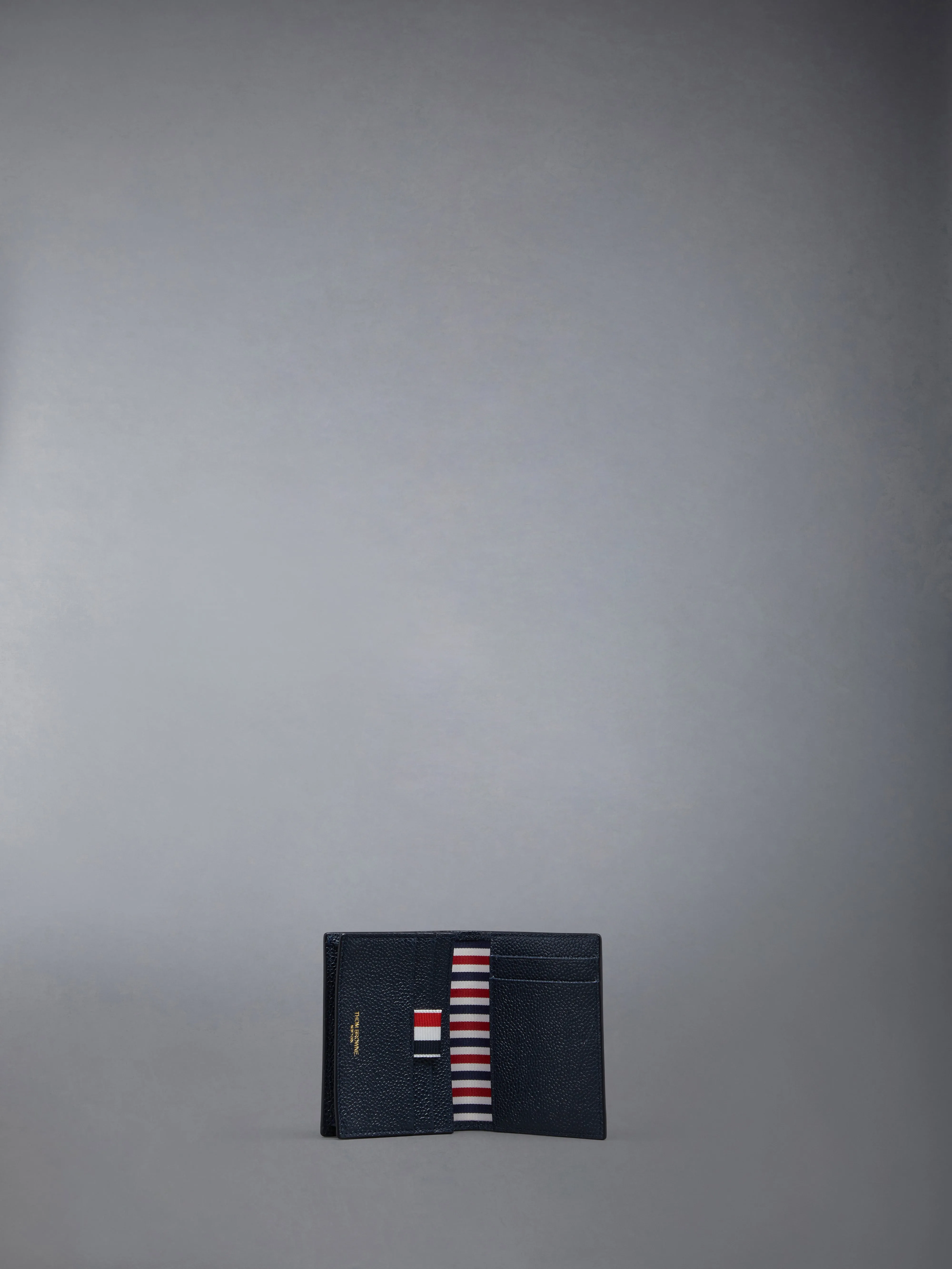 PEBBLE GRAIN NOTE COMPARTMENT SINGLE CARD HOLDER sold by Thom Browne product image thumbnail 3