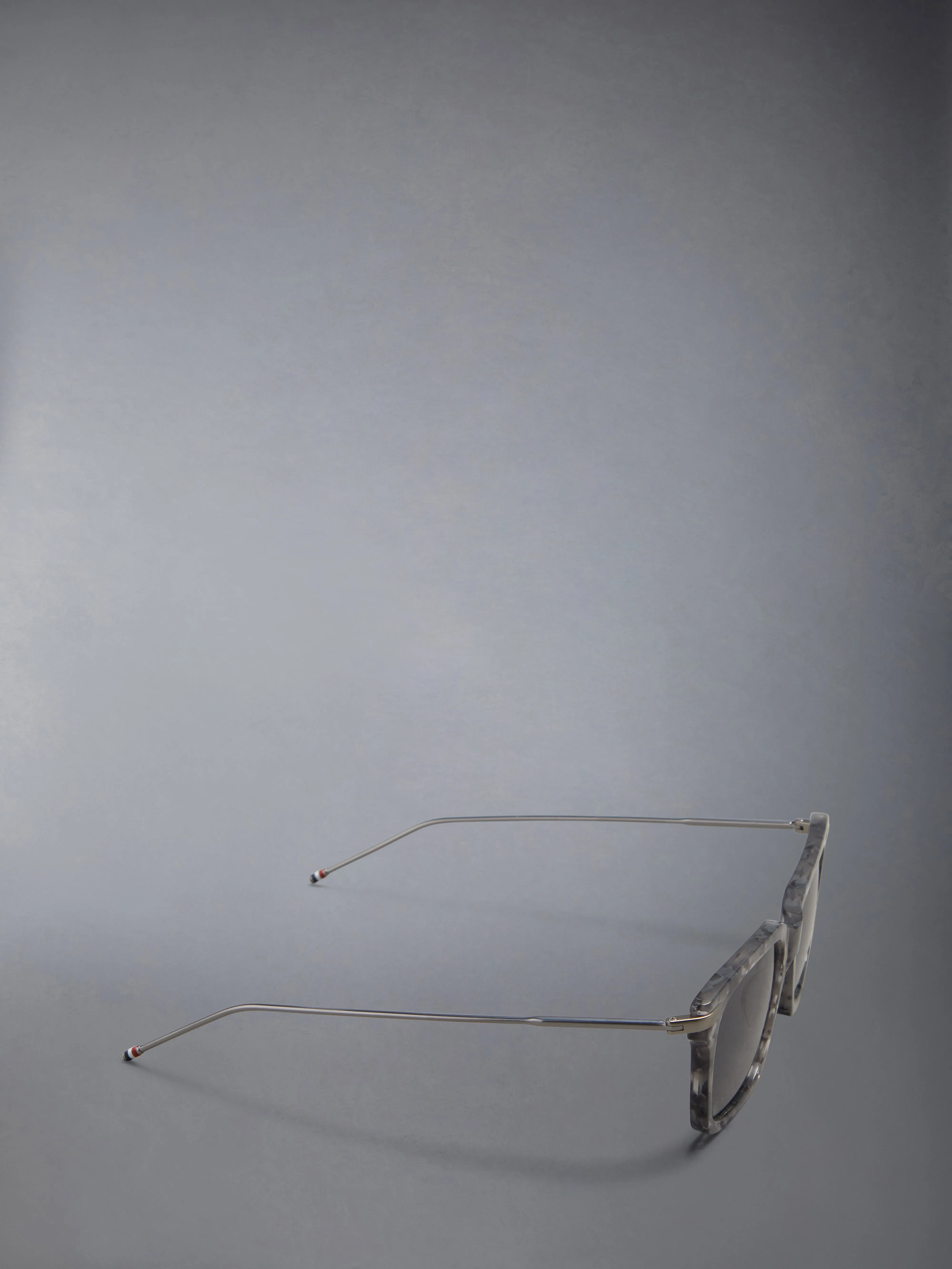 ACETATE AND TITANIUM RECTANGULAR SUNGLASSES sold by Thom Browne product image thumbnail 2