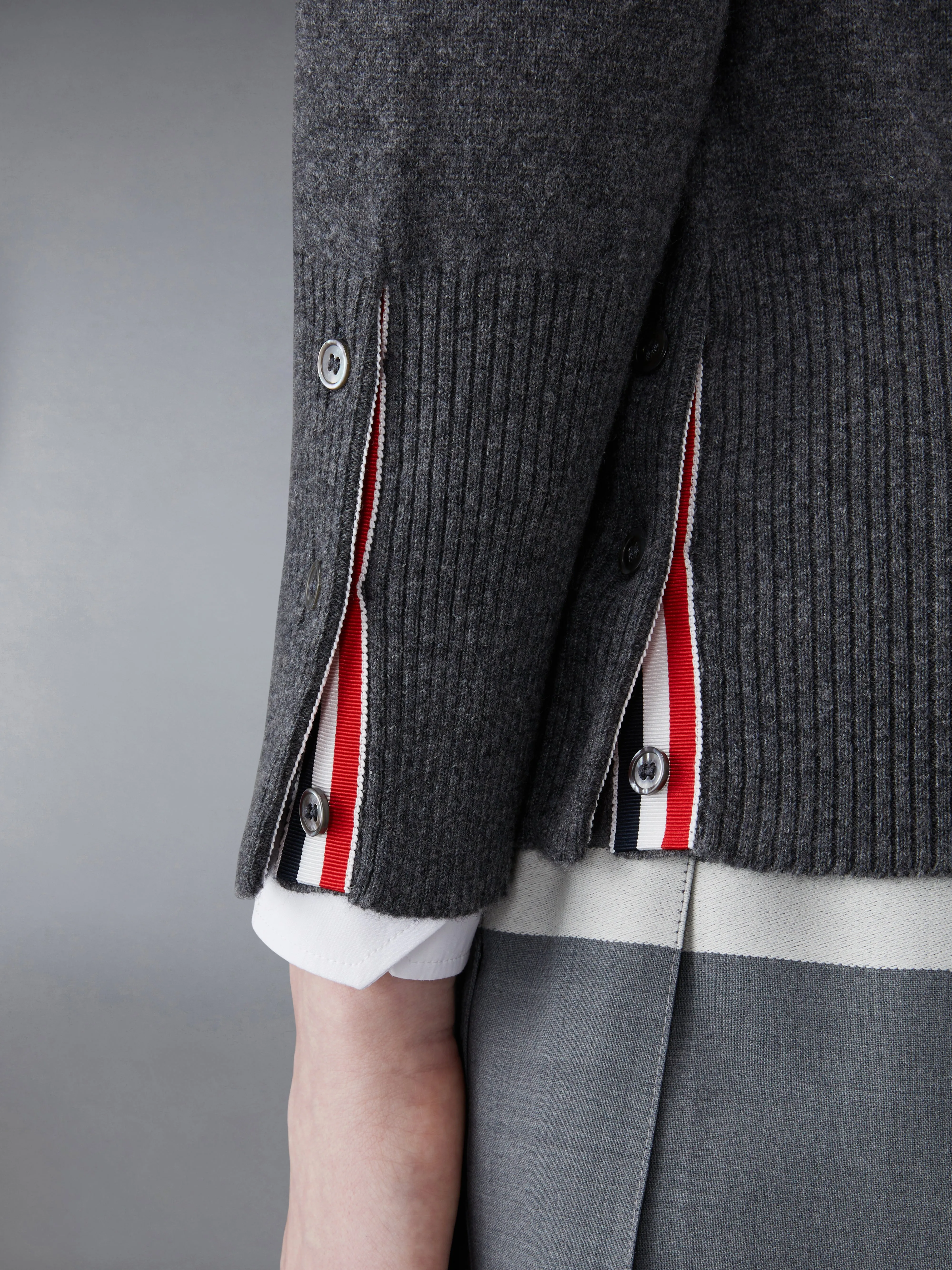 CLASSIC CASHMERE 4-BAR CREW NECK CARDIGAN sold by Thom Browne product image thumbnail 5