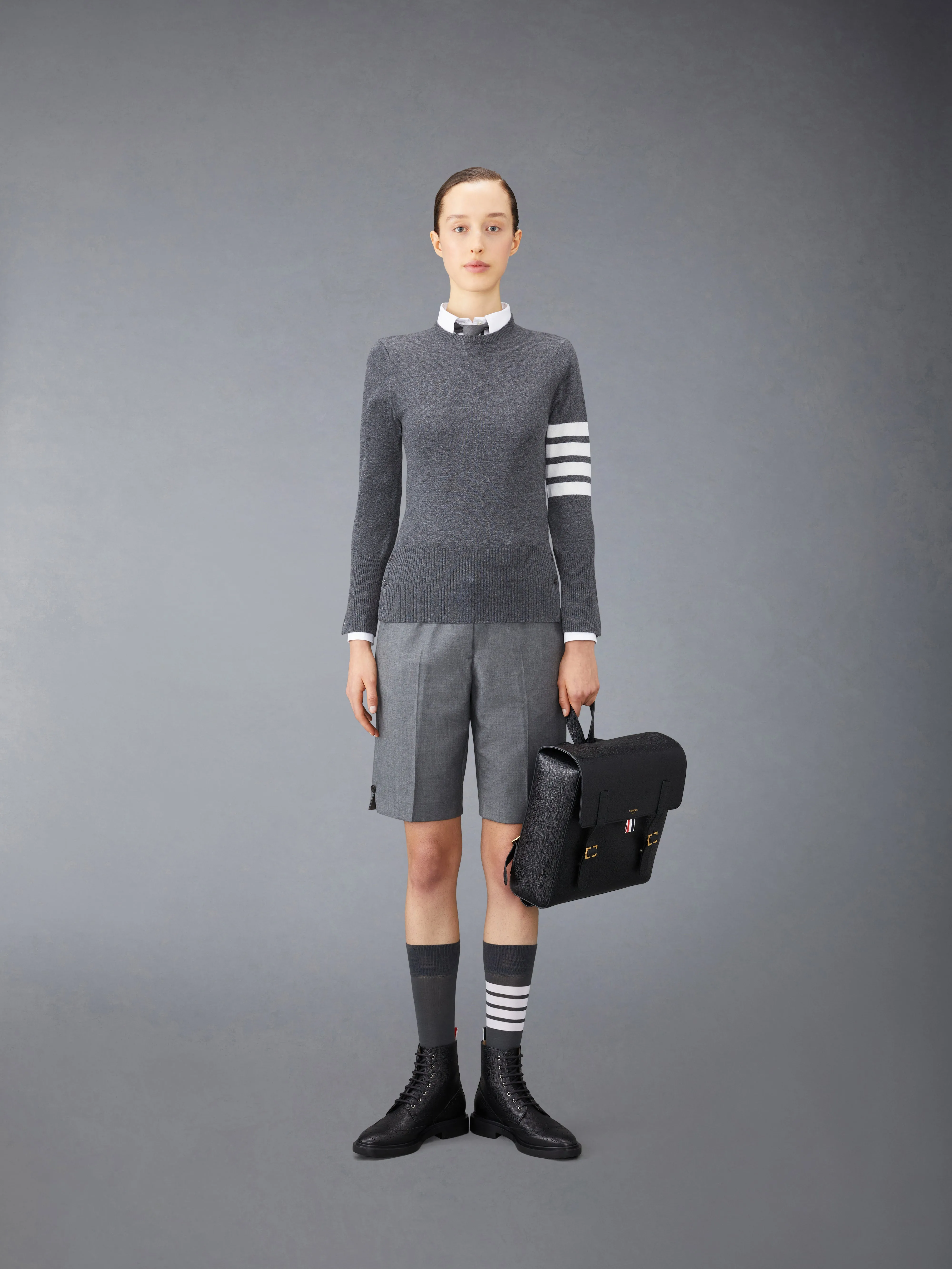 CLASSIC CASHMERE 4-BAR PULLOVER sold by Thom Browne product image thumbnail 3