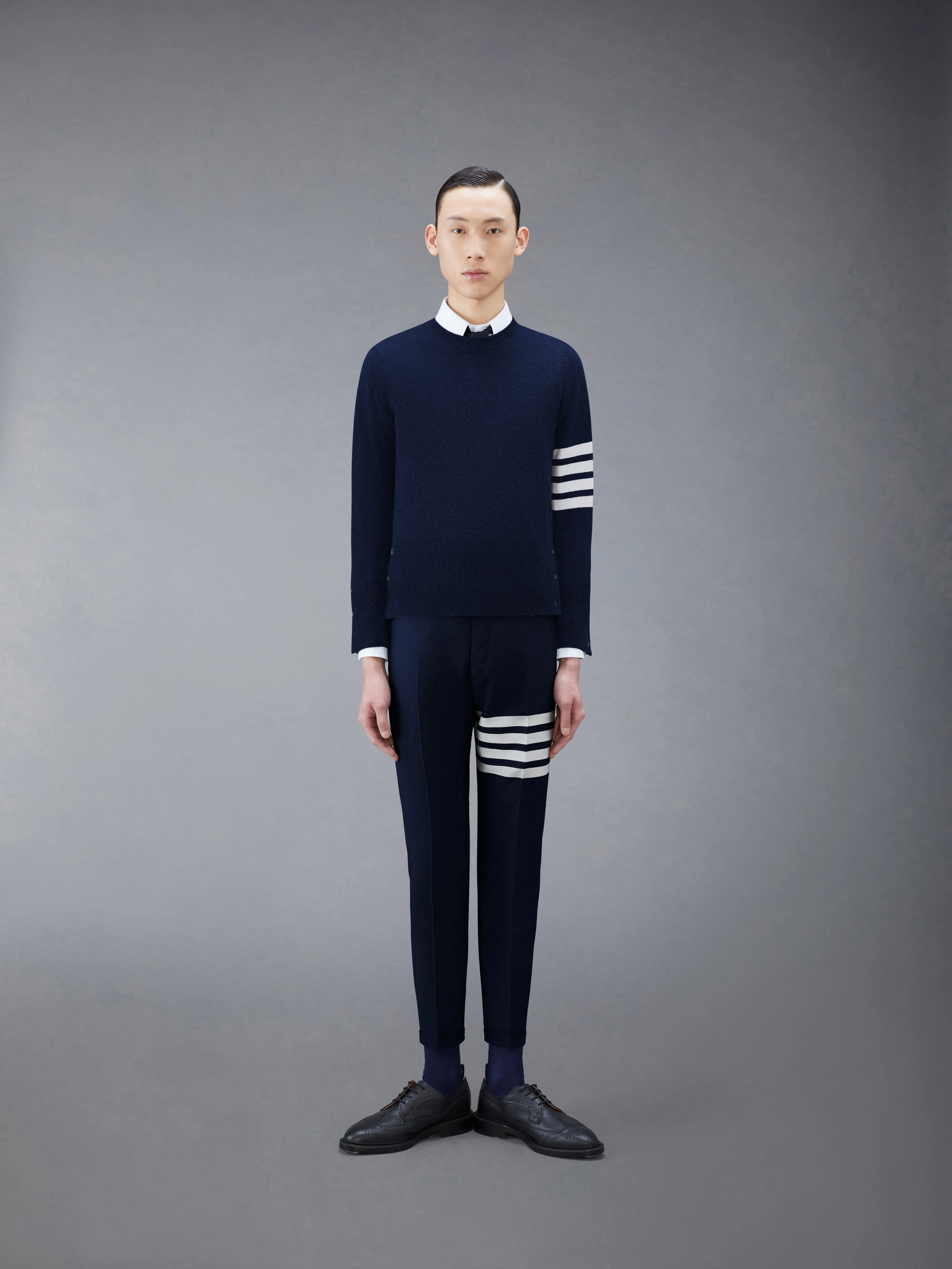 CLASSIC CASHMERE 4-BAR PULLOVER sold by Thom Browne product image thumbnail 3