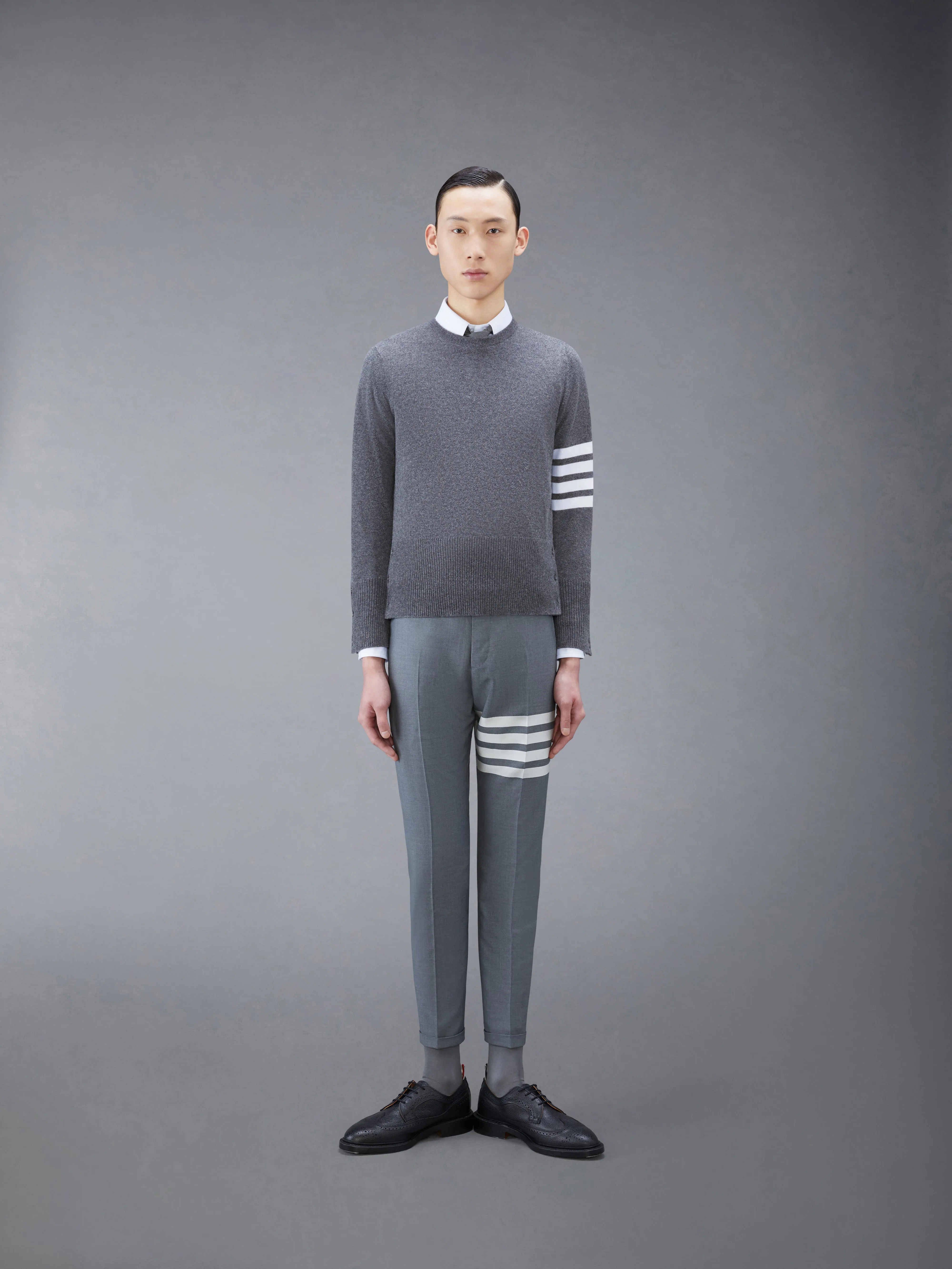 CLASSIC CASHMERE 4-BAR PULLOVER sold by Thom Browne product image thumbnail 3