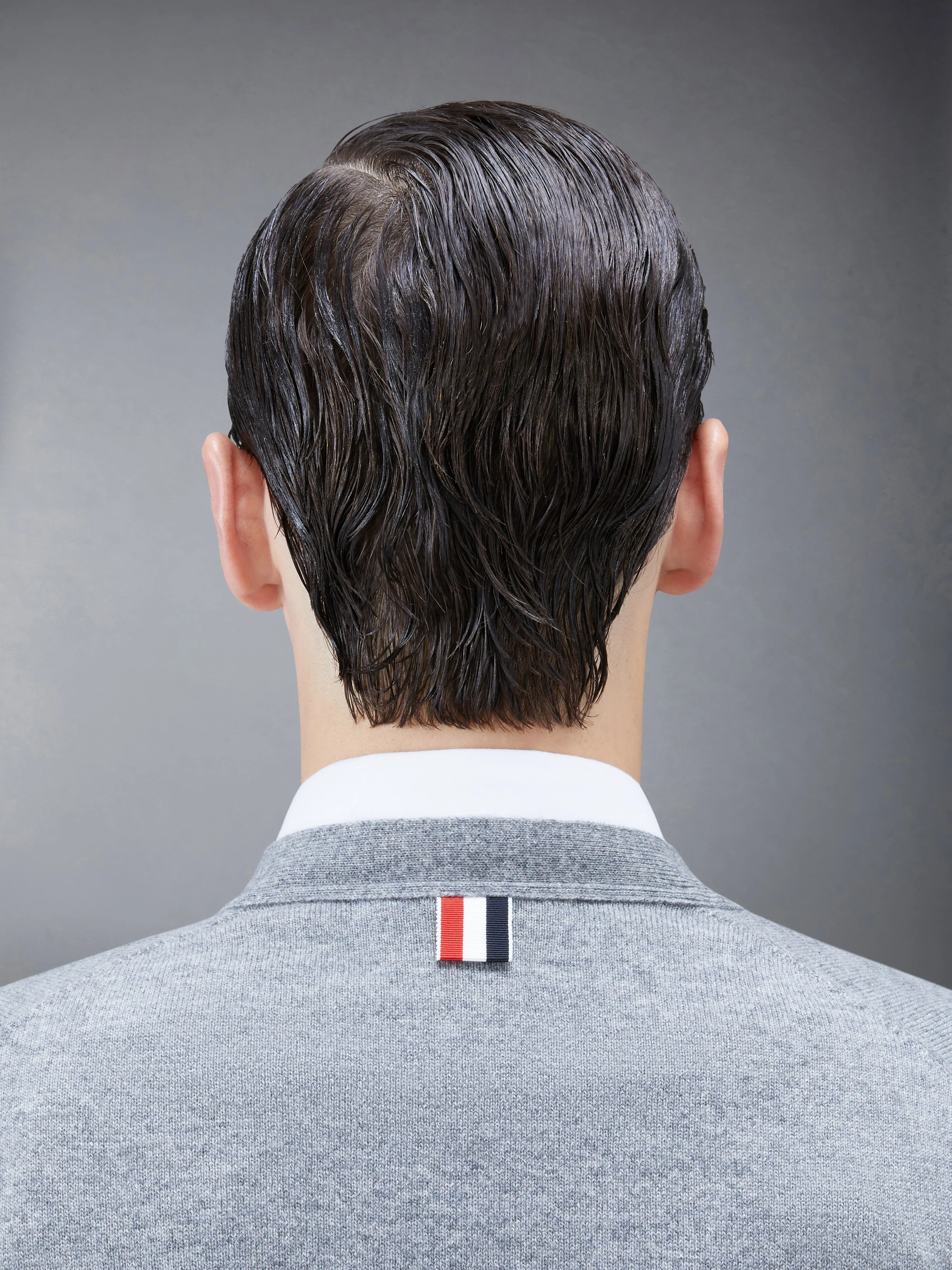 CLASSIC CASHMERE 4-BAR V-NECK CARDIGAN sold by Thom Browne product image thumbnail 5