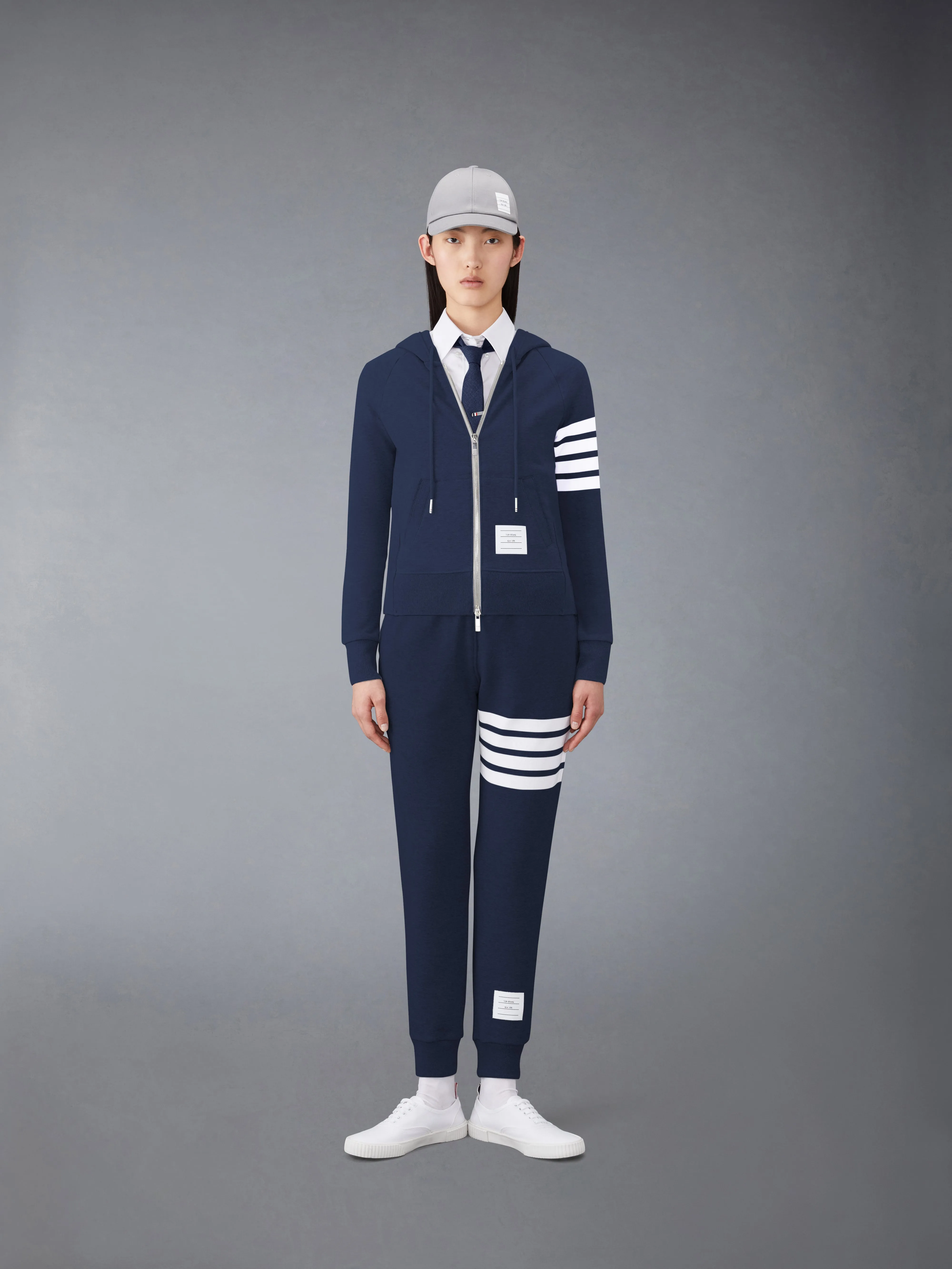 CLASSIC LOOPBACK 4-BAR SWEATPANTS sold by Thom Browne product image thumbnail 4