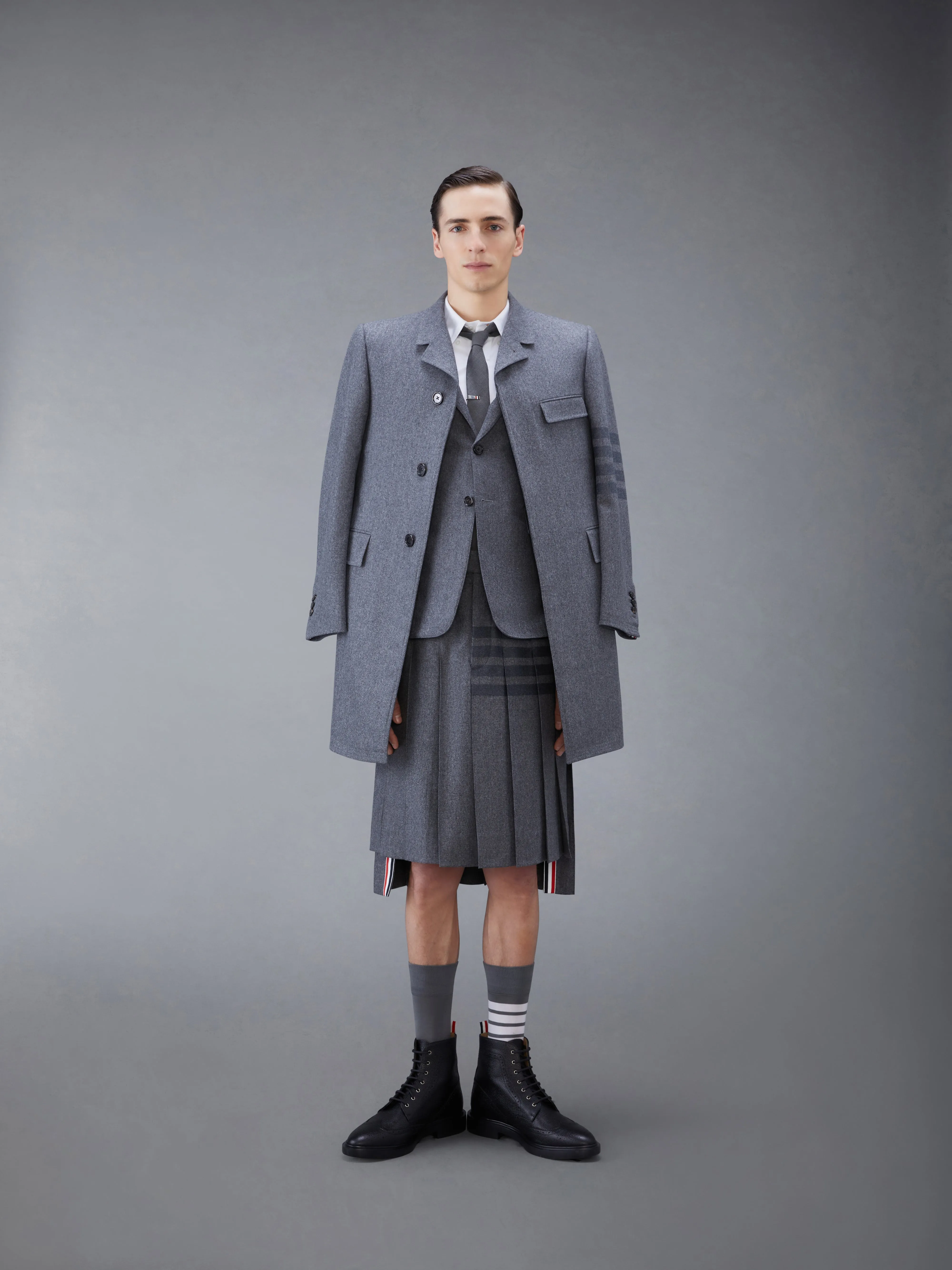 FLANNEL 4-BAR CLASSIC CHESTERFIELD OVERCOAT sold by Thom Browne product image thumbnail 3