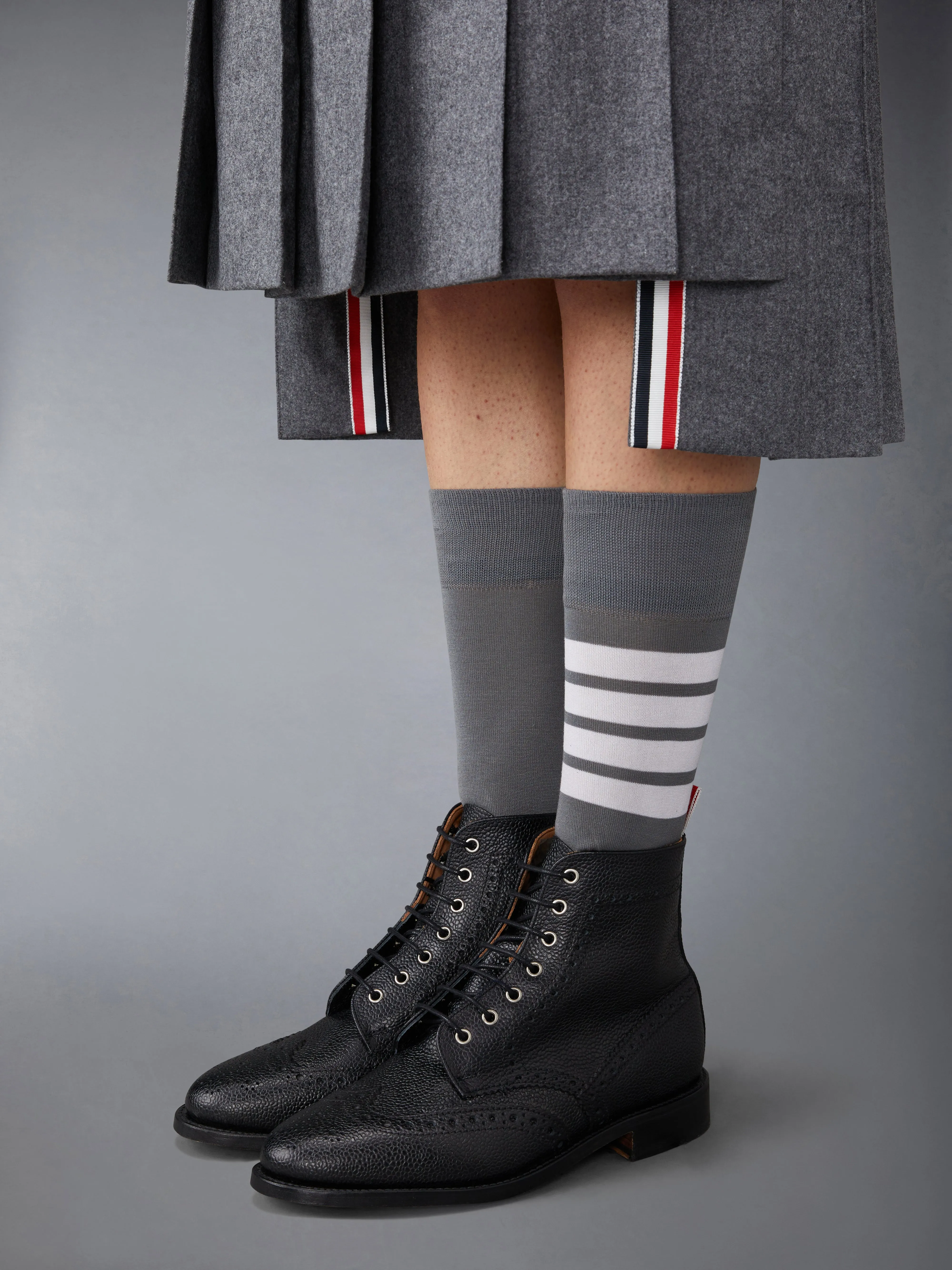 PEBBLE GRAIN LEATHER SOLE WINGTIP BROGUE BOOT sold by Thom Browne product image thumbnail 4